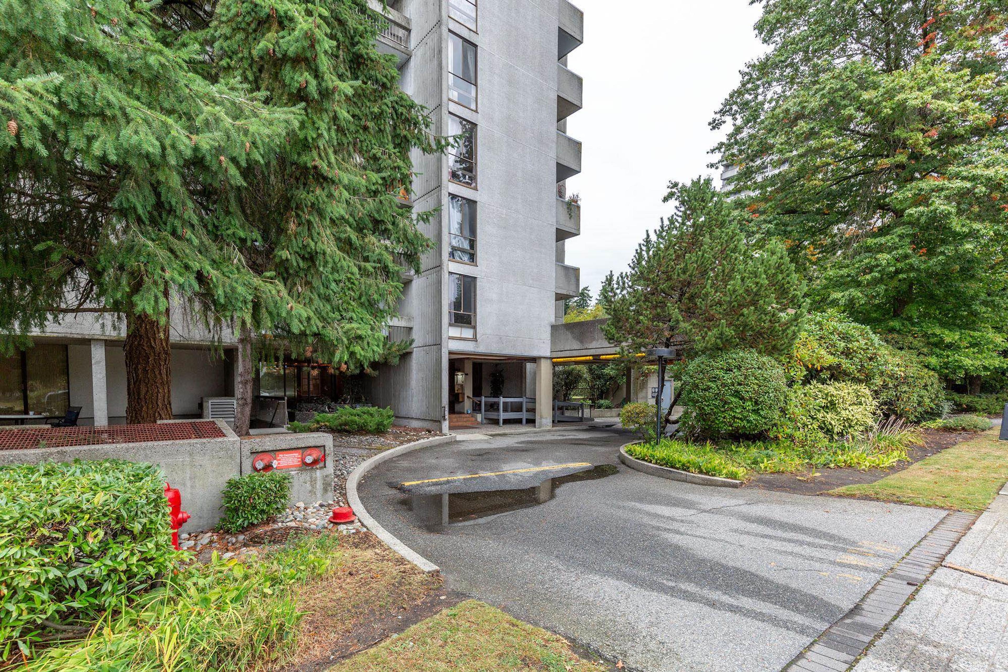 6759 Willingdon Avenue, Burnaby - Exteriors - Full Complex View - Photo 1