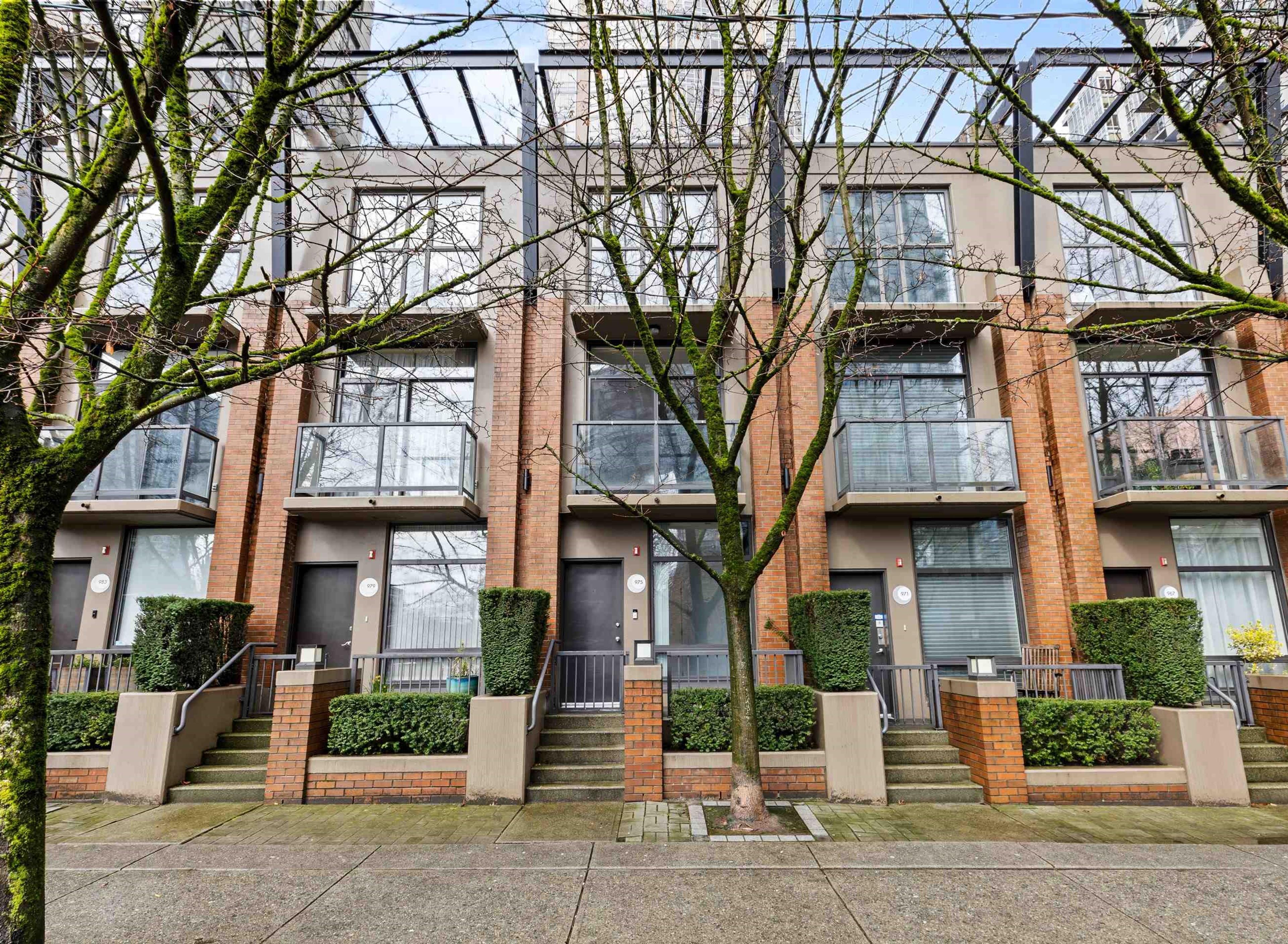 989 Beatty Street, Vancouver - Exteriors - Full Complex View - Photo 1
