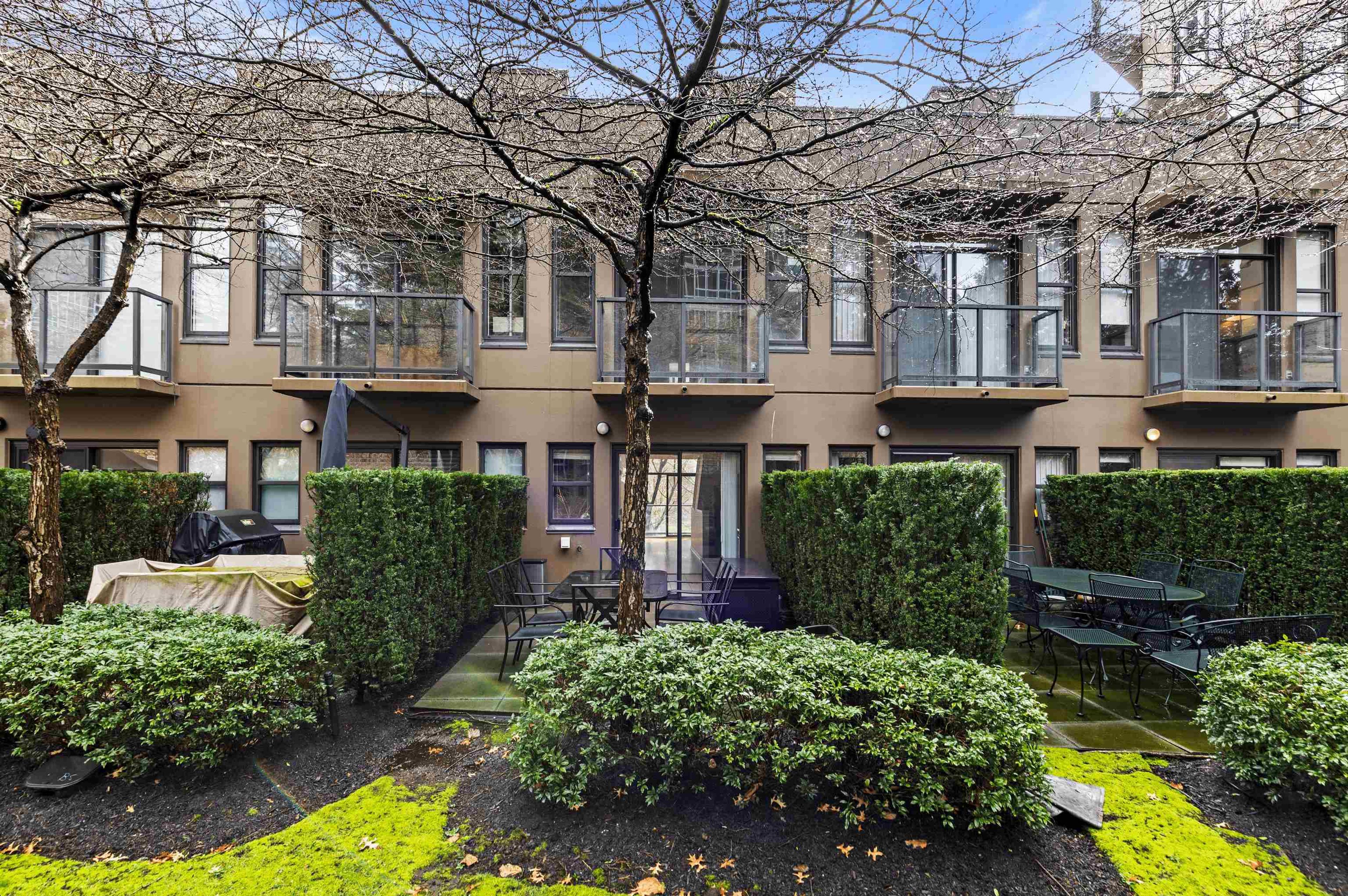 989 Beatty Street, Vancouver - Exteriors - Full Complex View - Photo 3