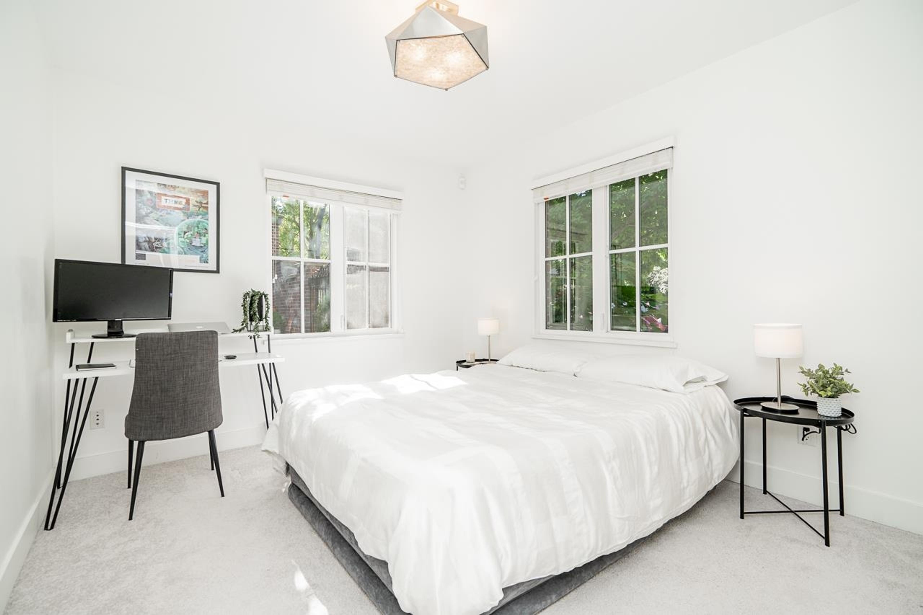 2606 Quebec Street, Vancouver - Exteriors - Photo 3