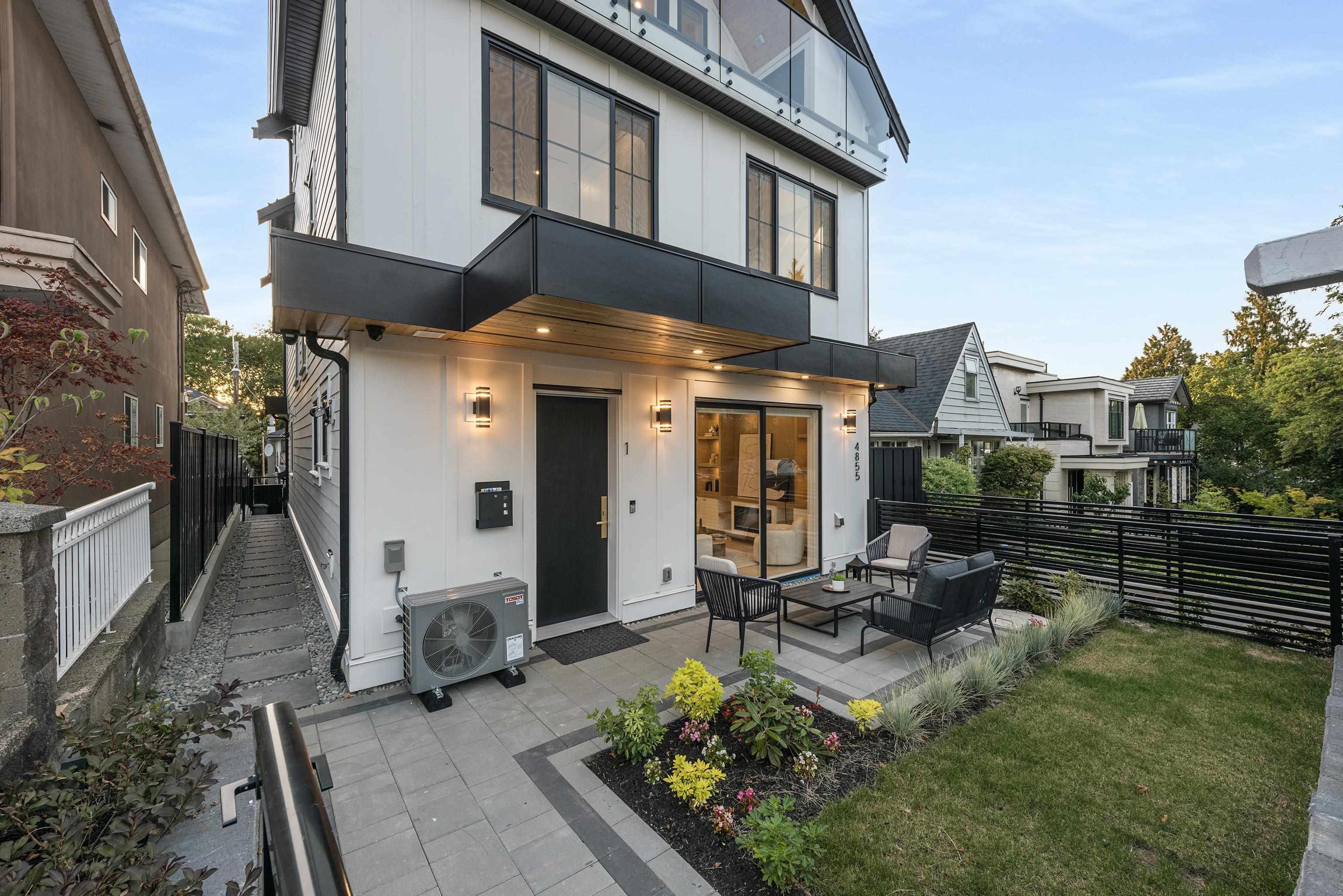 4855 Dumfries Street, Vancouver - Exteriors - Photo 1