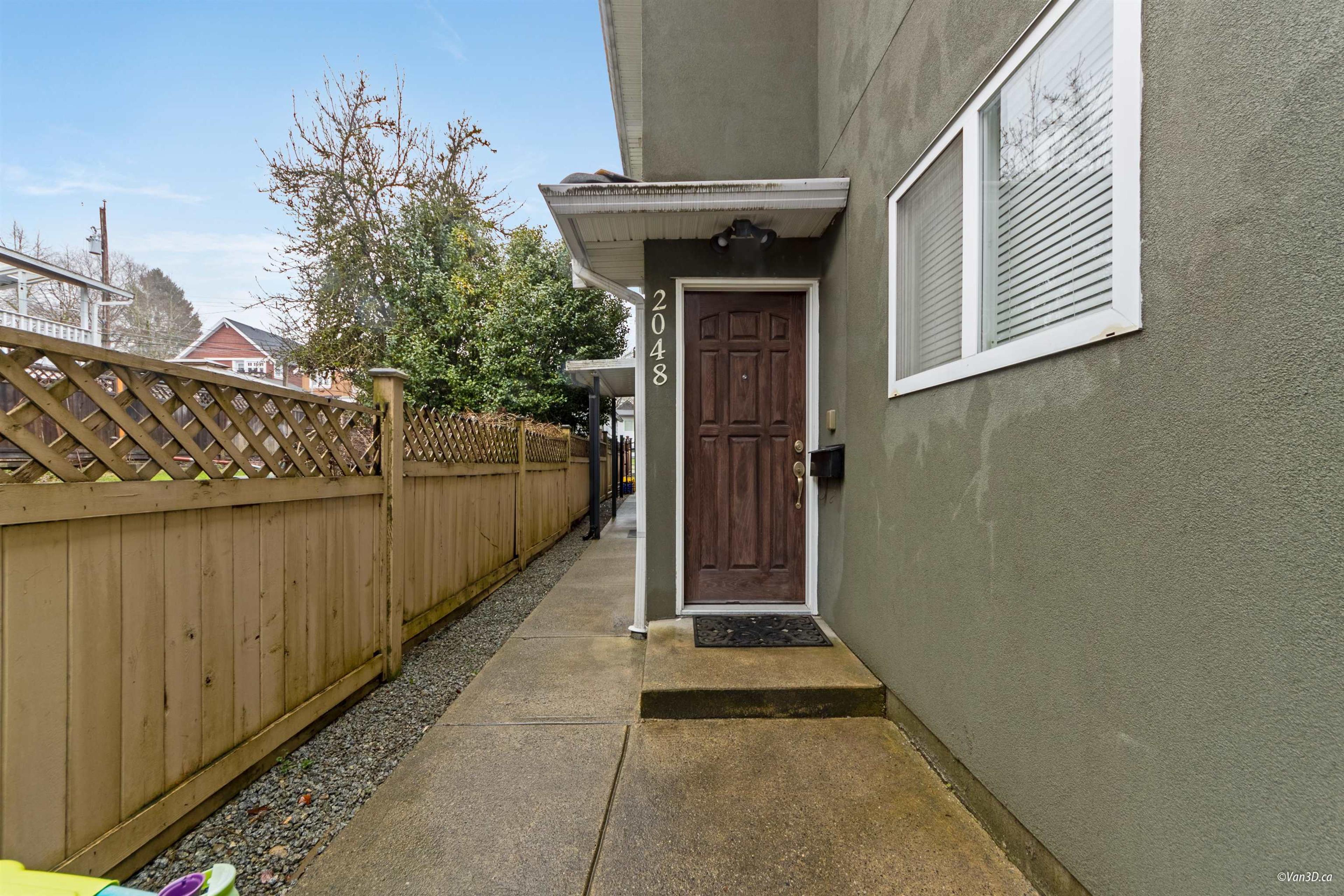 2048 E 1st Avenue, Vancouver - Exteriors - Photo 1