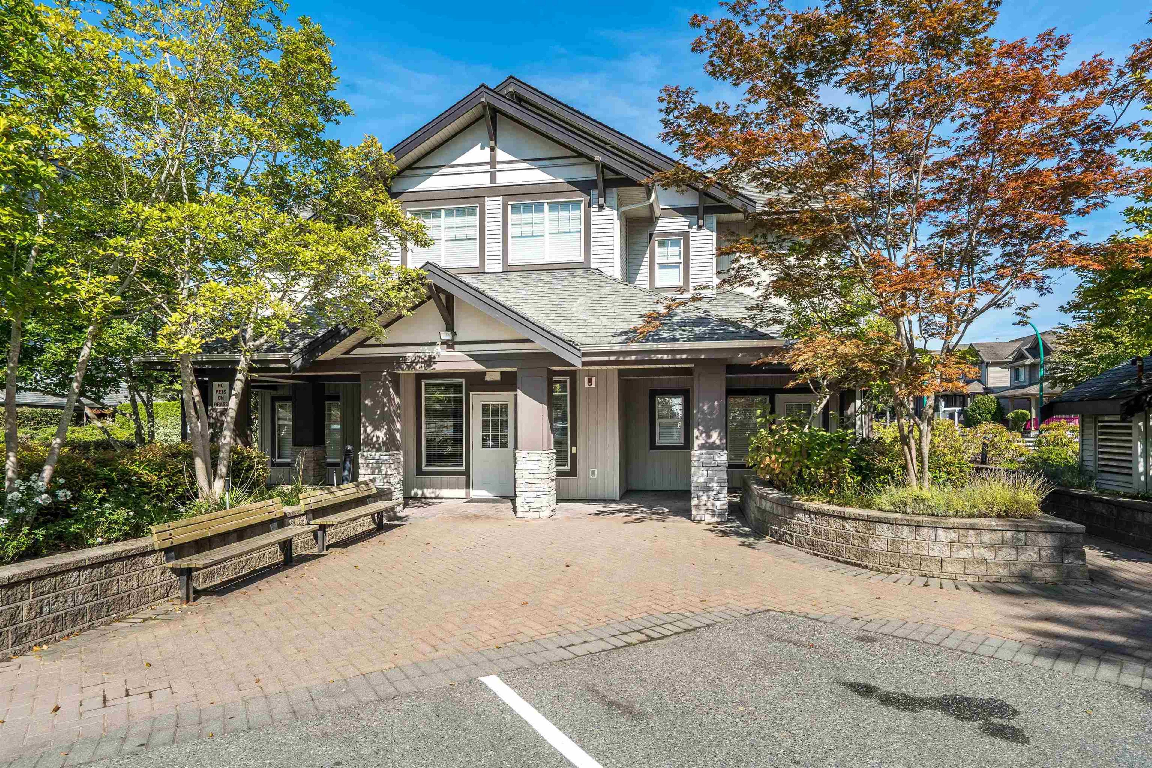 19340 65 Avenue, Surrey - Exteriors - Photo 2