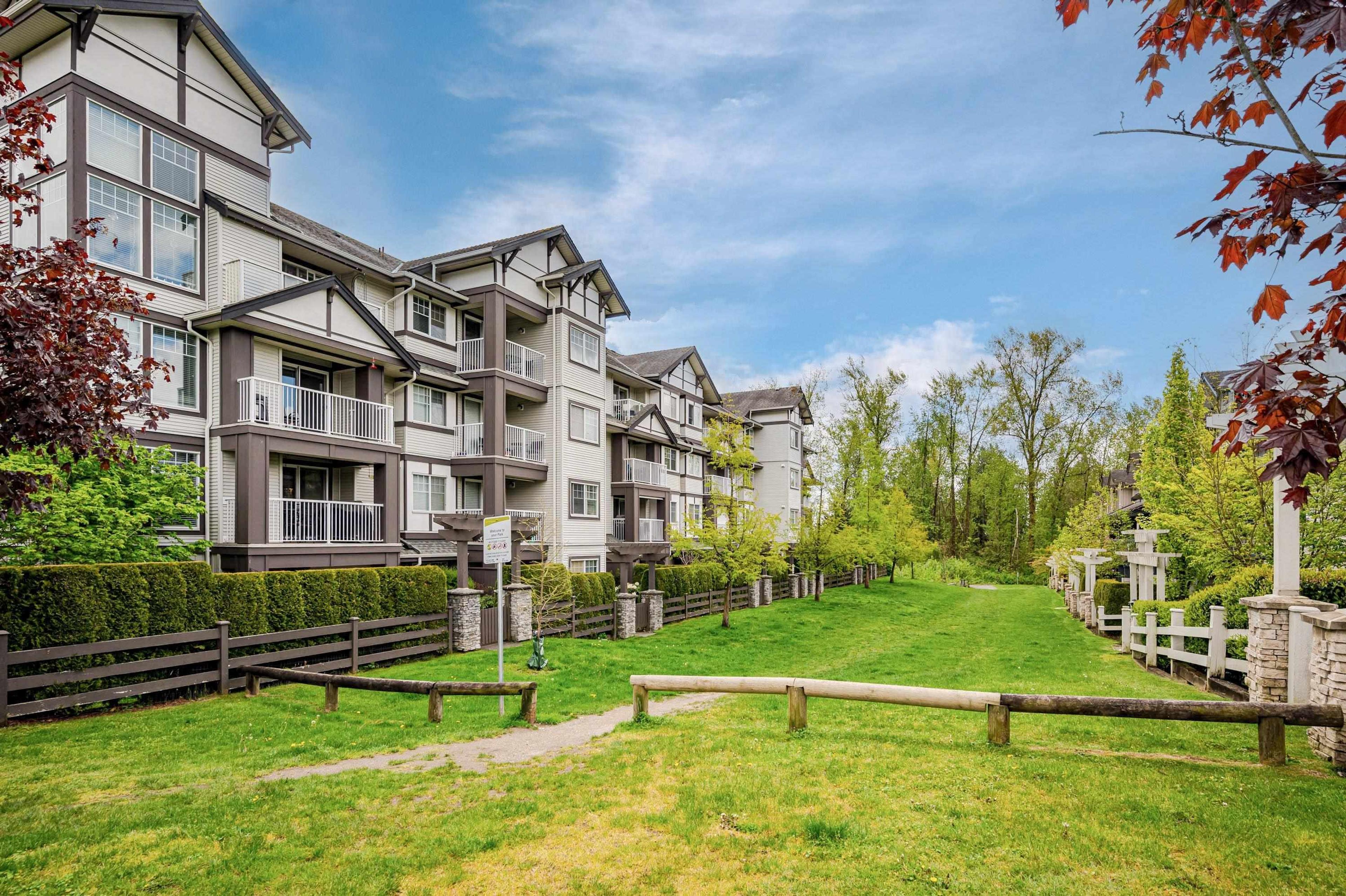 19340 65 Avenue, Surrey - Exteriors - Full Complex View - Photo 4