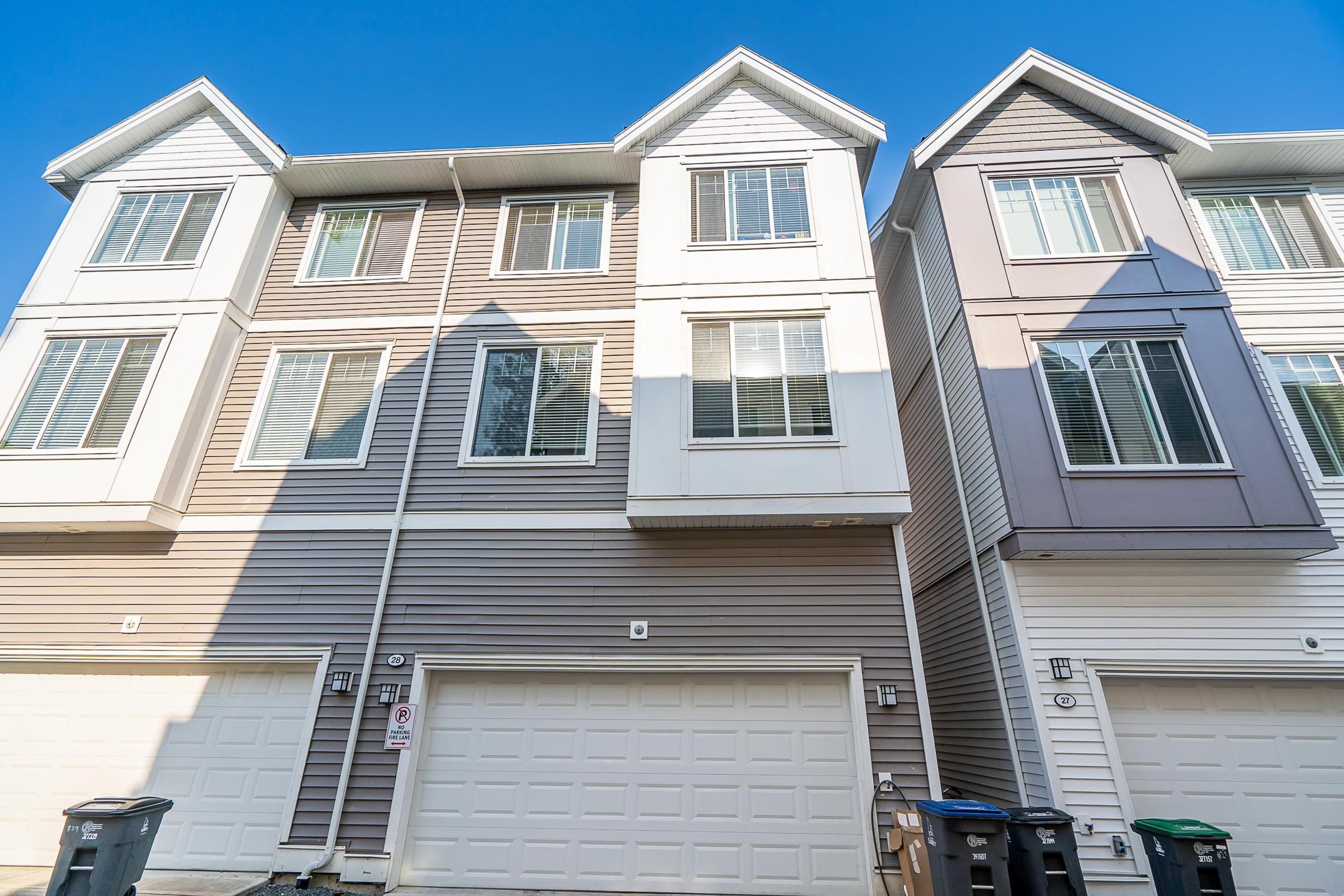 8033 166b Street, Surrey - Exteriors - Photo 4