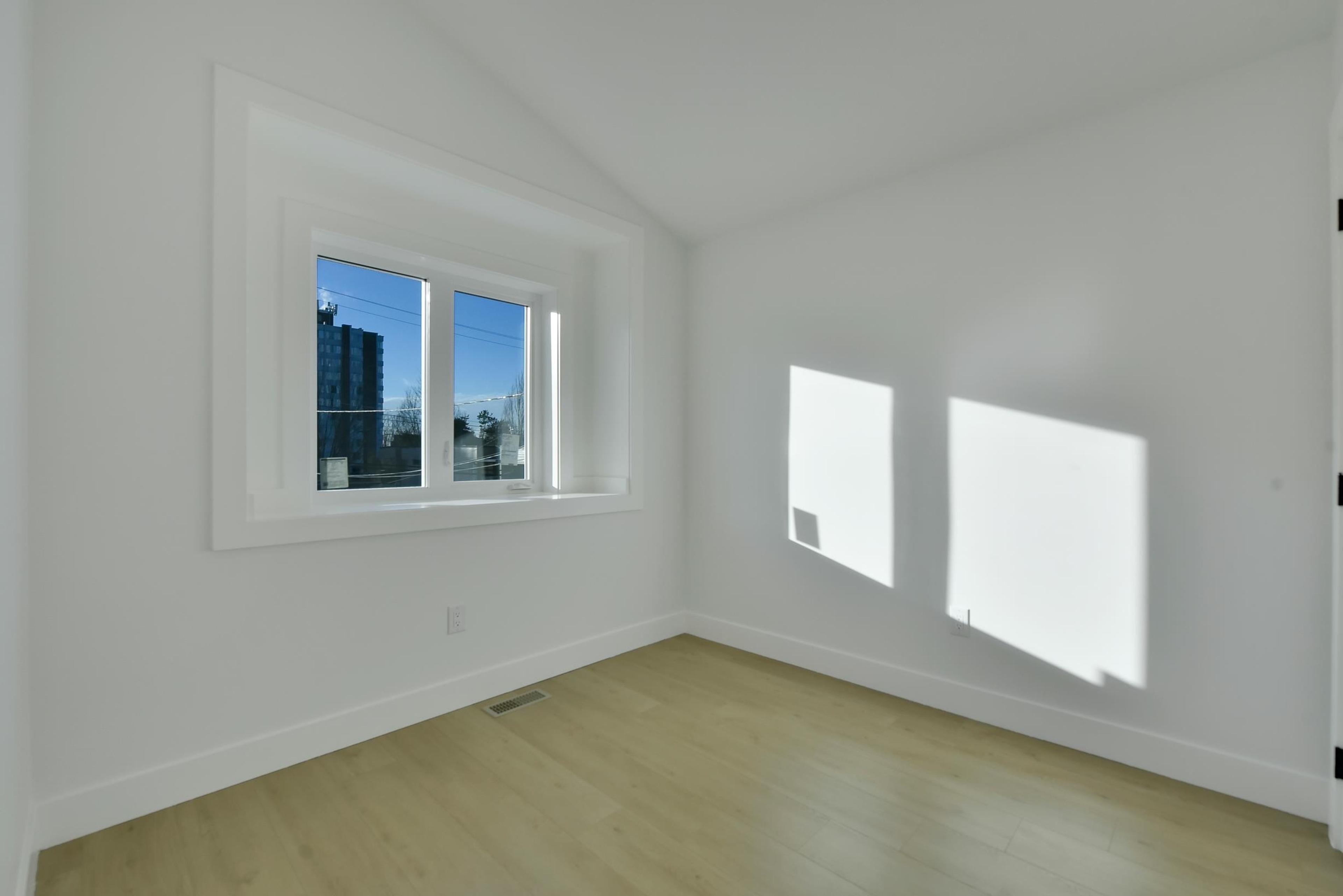 1436 E 1st Avenue, Vancouver - Exteriors - Photo 5