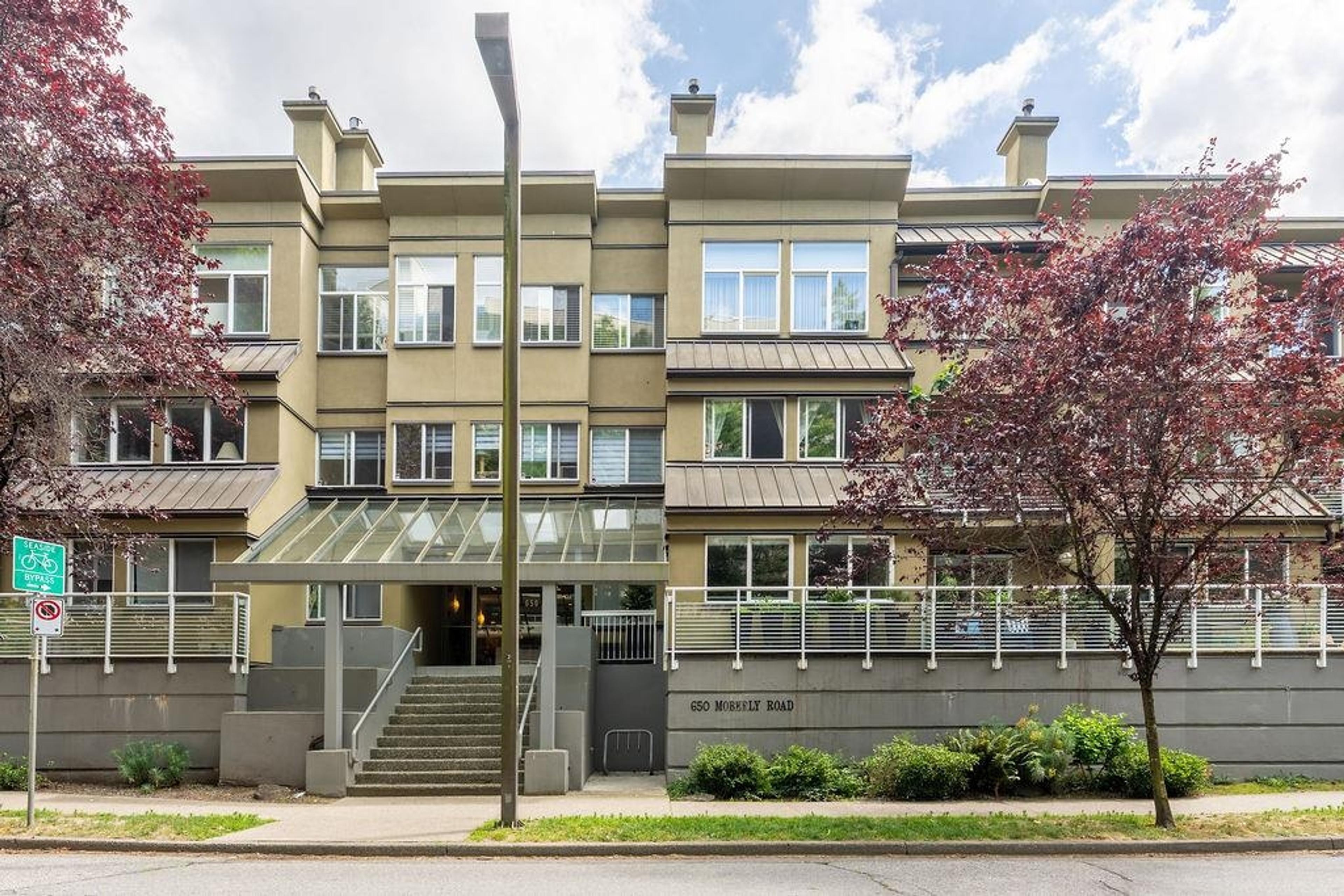 650 Moberly Road, Vancouver - Exteriors - Photo 1