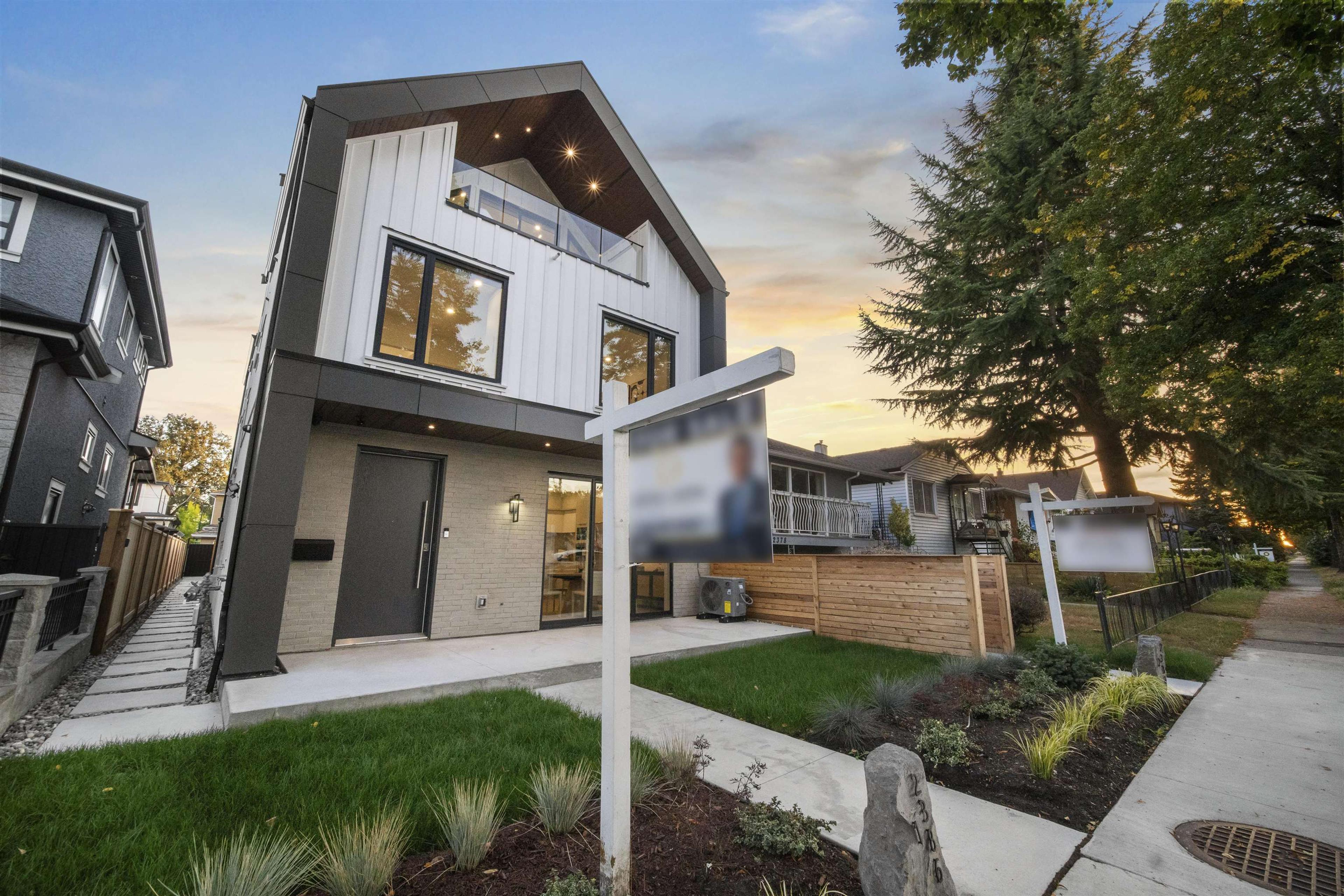 2386 E 45th Avenue, Vancouver - Exteriors - Photo 1