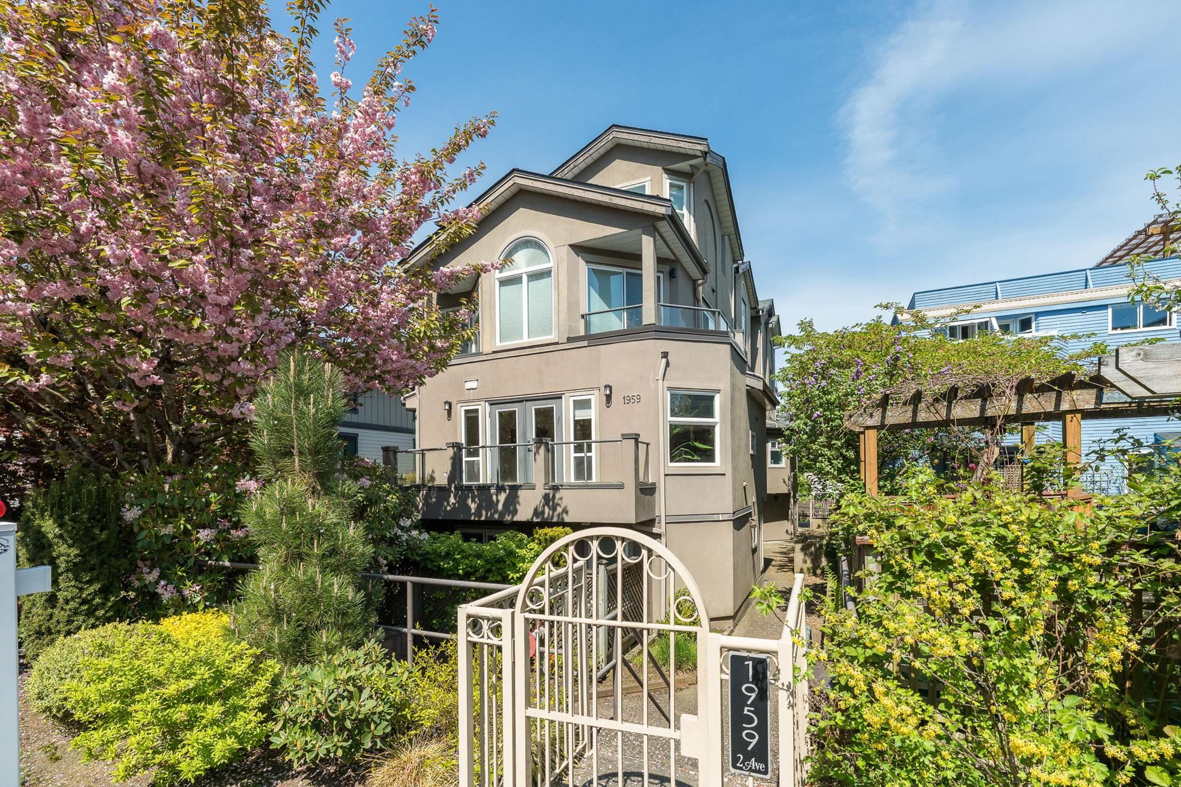 1959 W 2nd Avenue, Vancouver - Exteriors - Photo 2