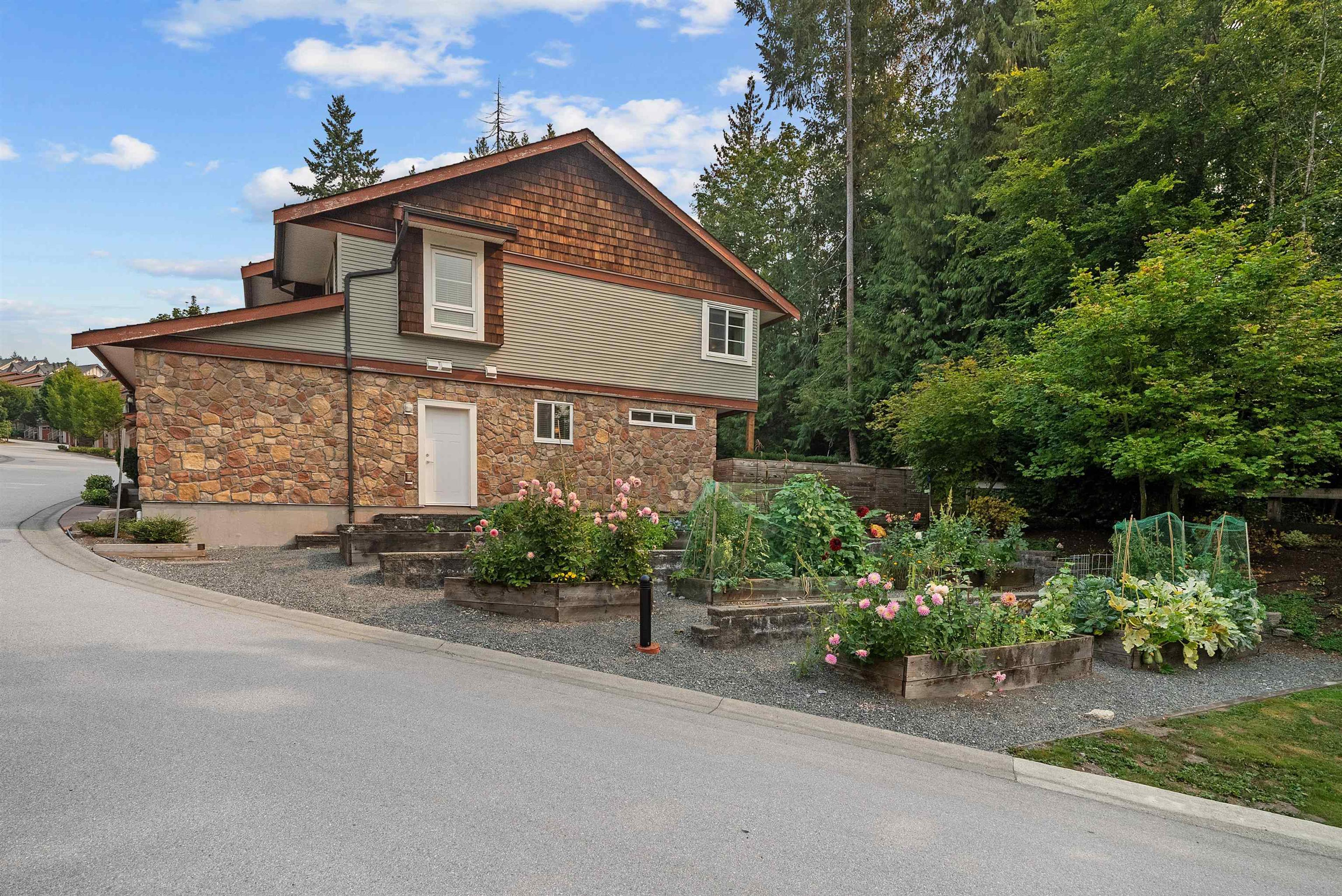 23651 132 Avenue, Maple Ridge - Exteriors - Photo 3