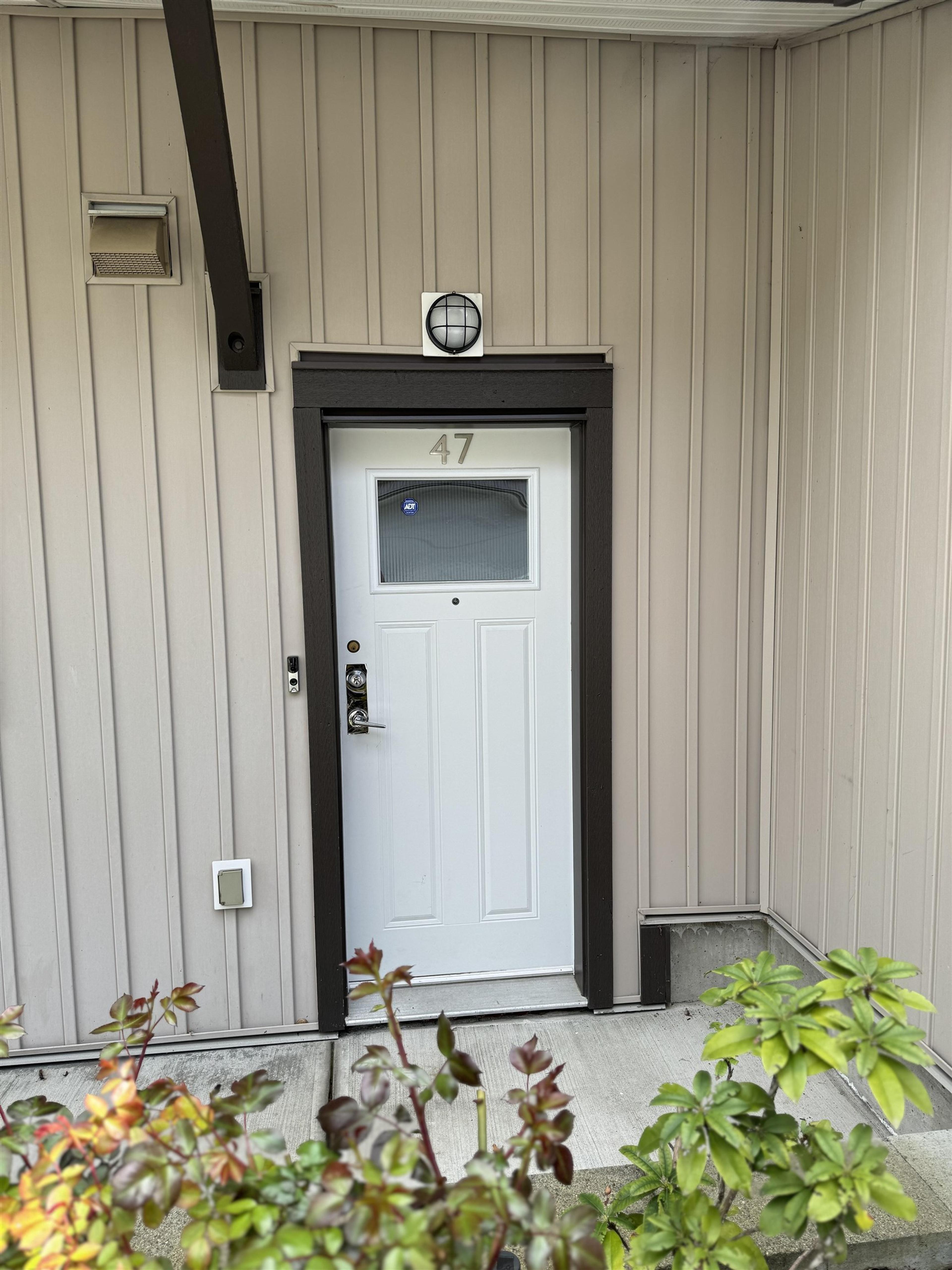 6895 188 Street, Surrey - Exteriors - Photo 2