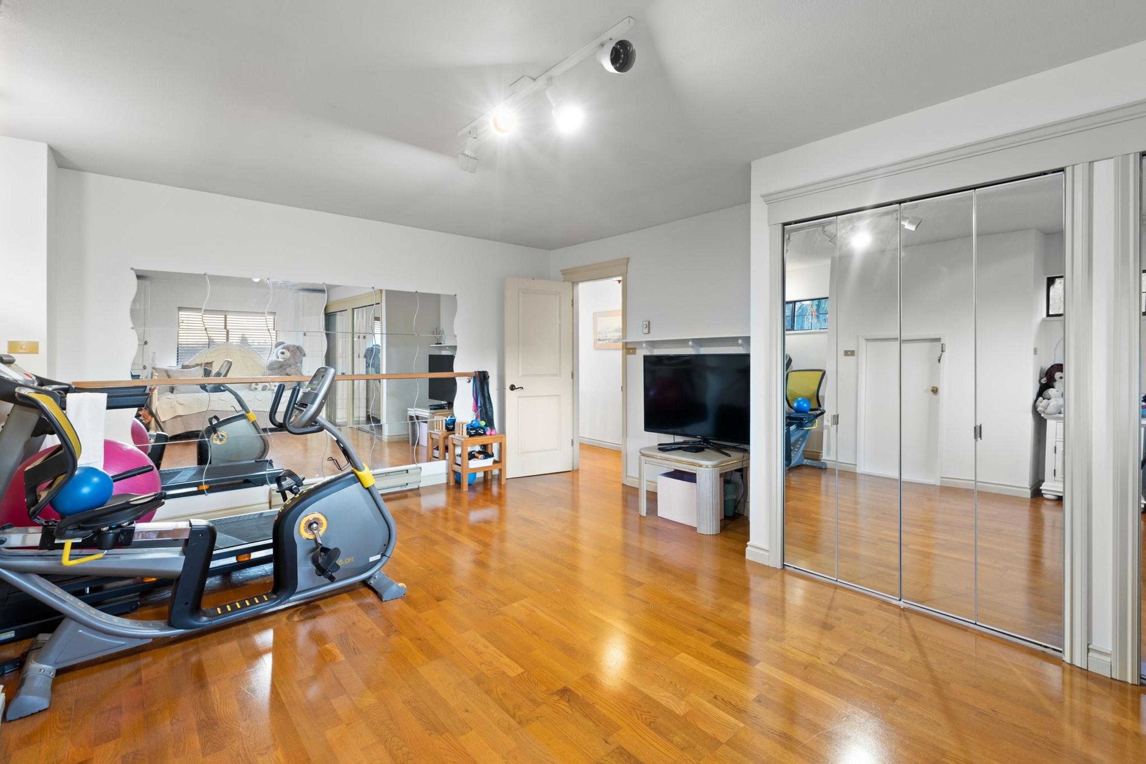 732 ROCHESTER AVENUE - Image 17