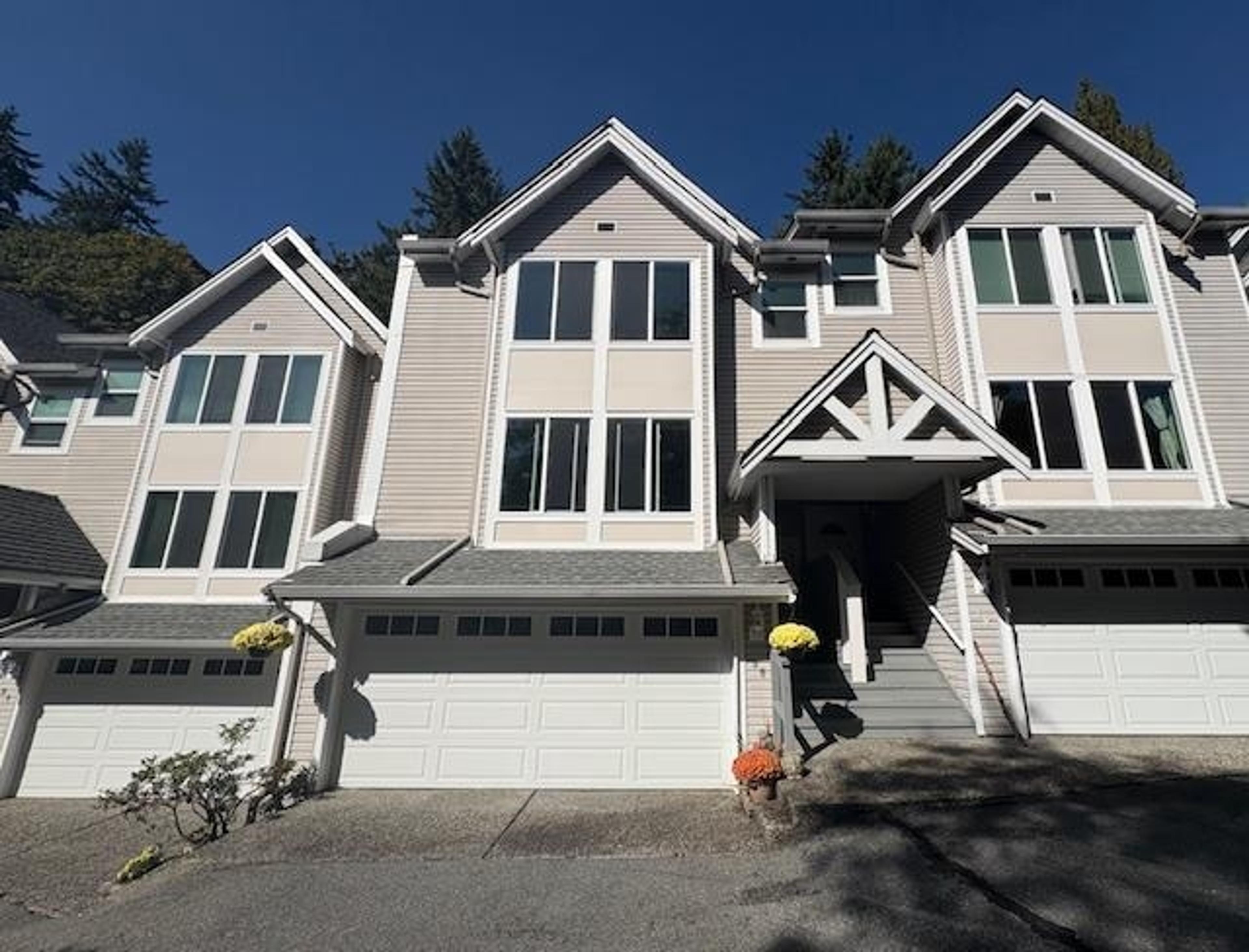 2600 Beaverbrook Crescent, Burnaby - Exteriors - Full Complex View - Photo 1