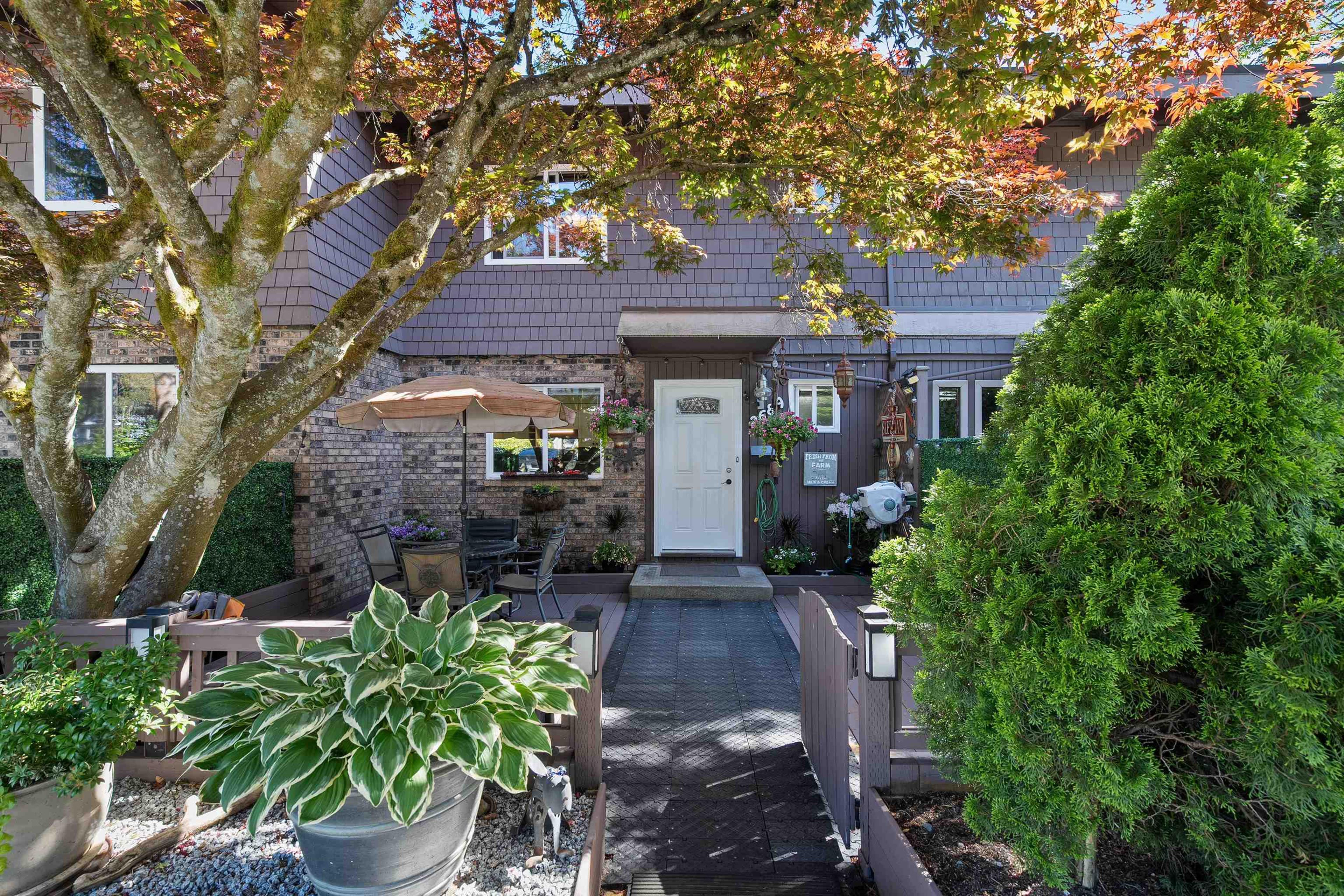 323B Evergreen Drive, Port Moody - Exteriors - Photo 1