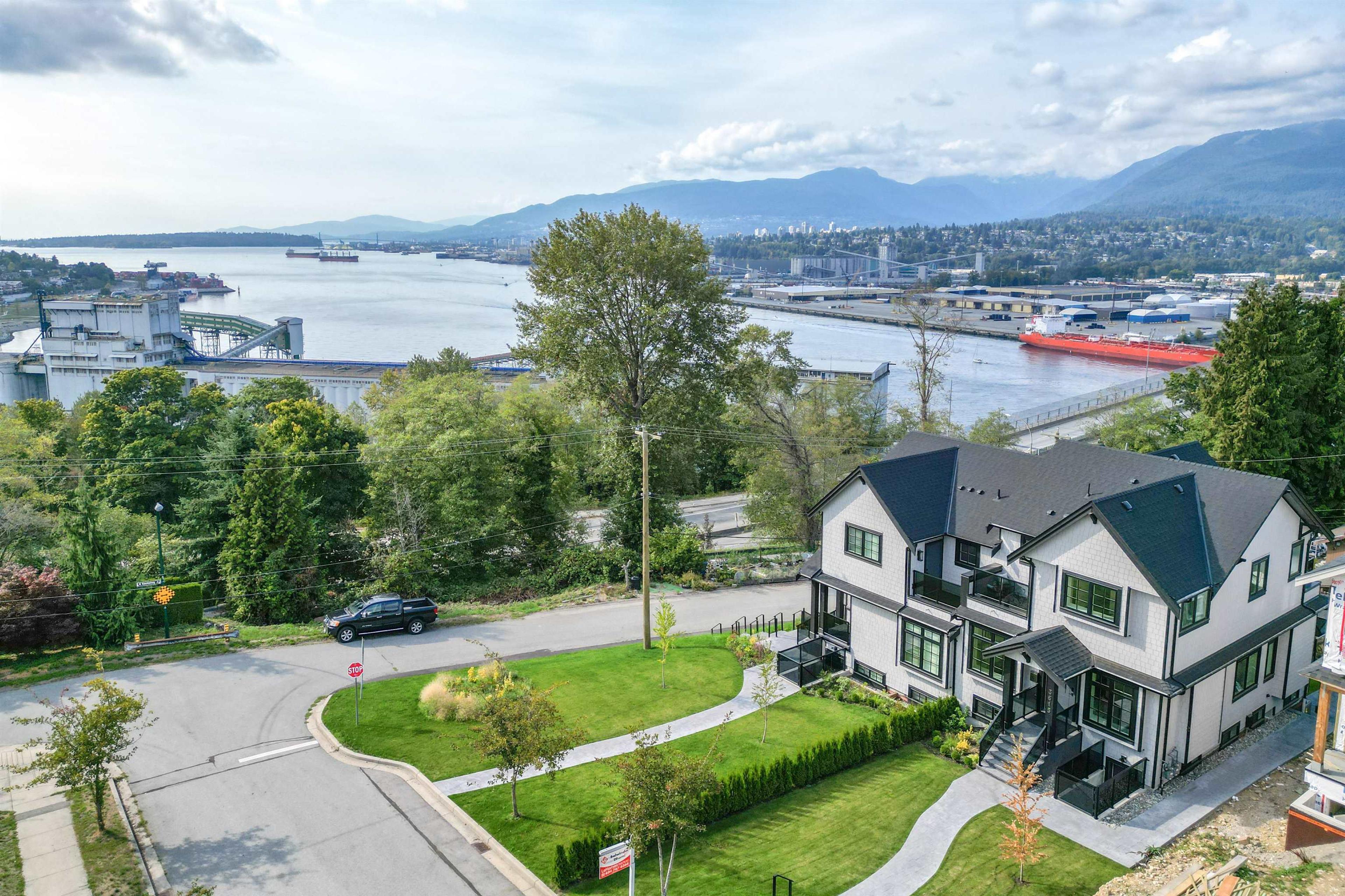 3615 Yale Street, Vancouver - Exteriors - Drone/Aerial View - Photo 3