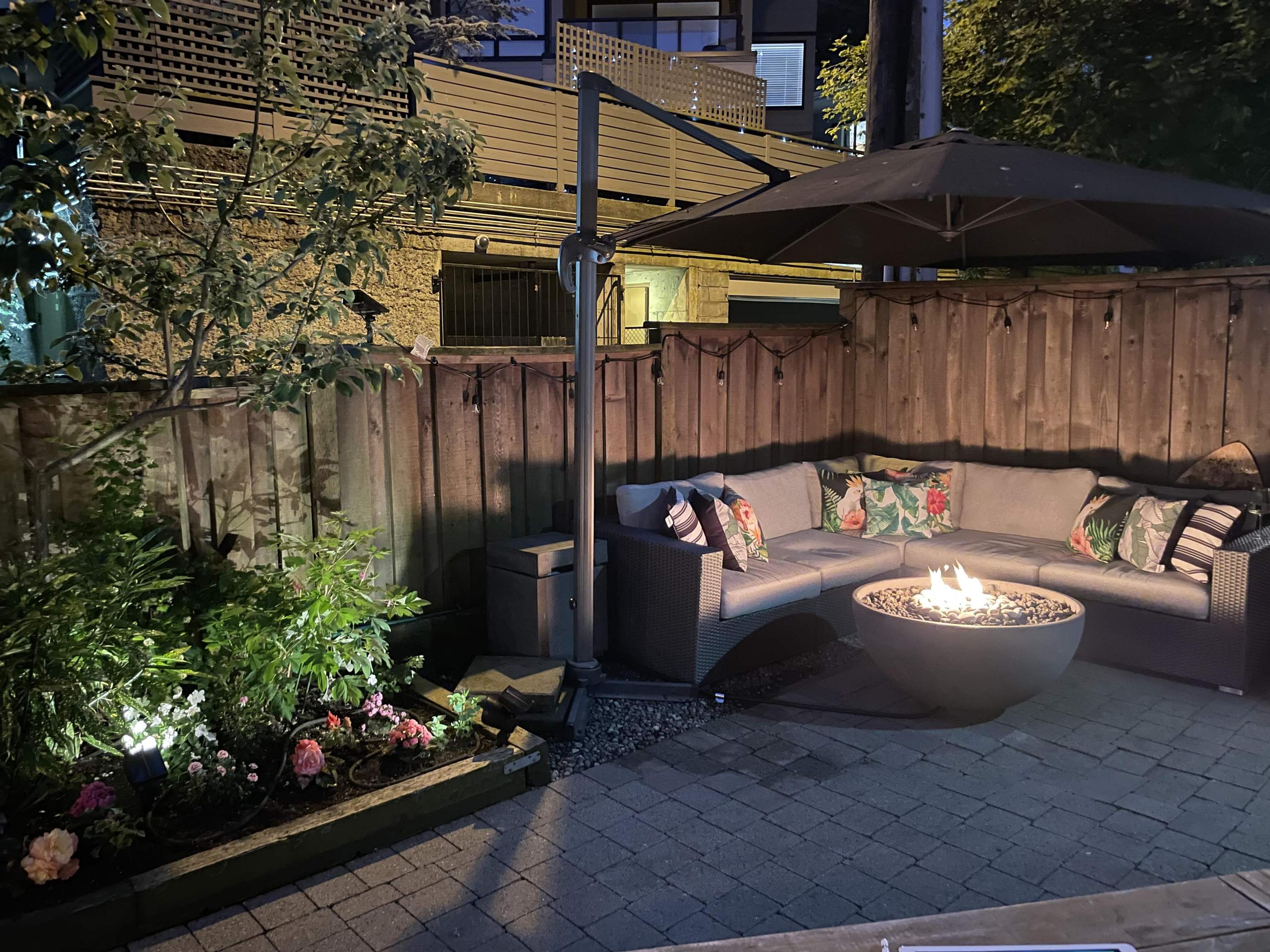 2410 Cornwall Avenue, Vancouver - Outdoor Amenities - Garden / Yard/ Backyard/ Porch/ Deck - Photo 3