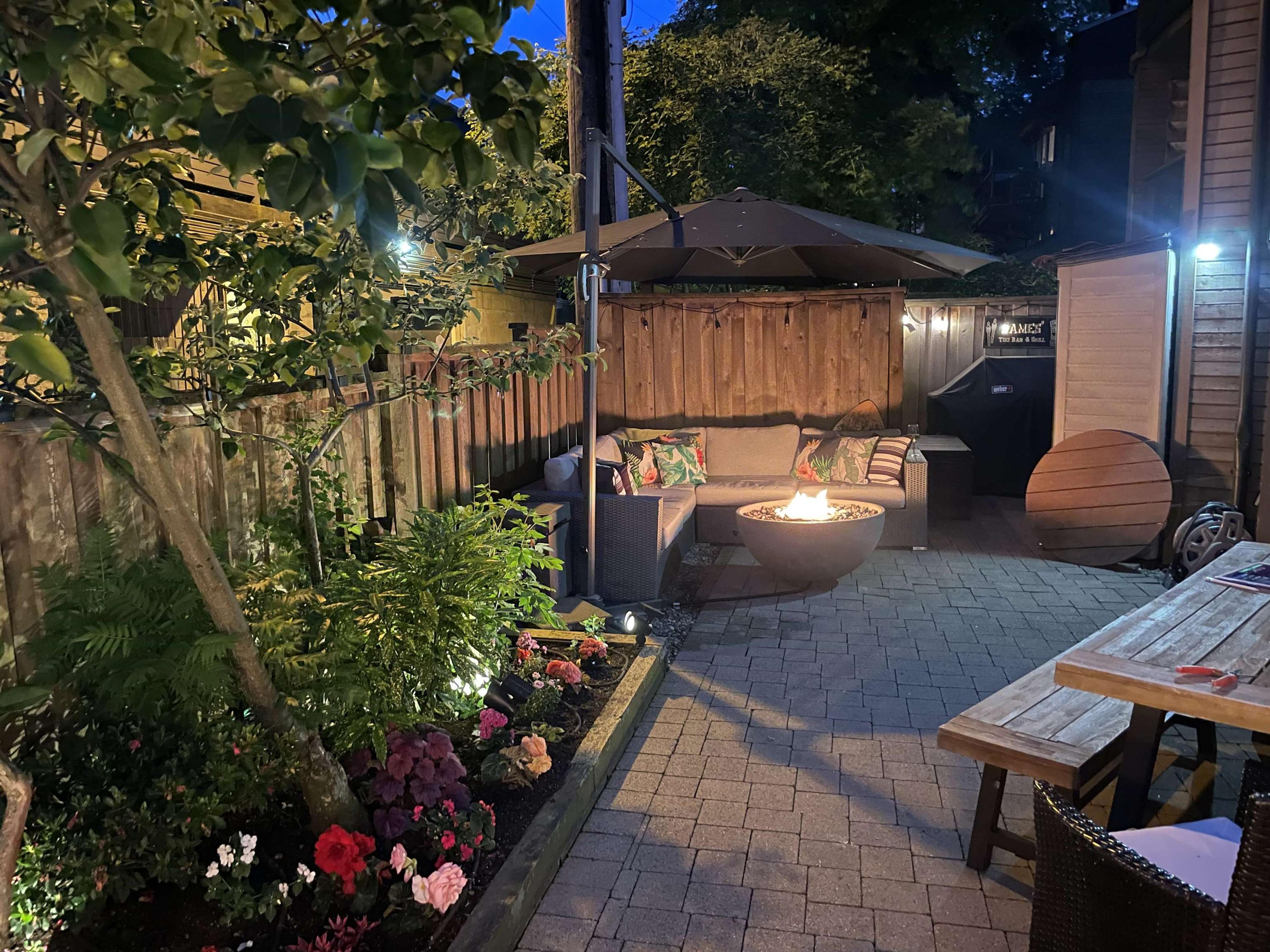 2410 Cornwall Avenue, Vancouver - Outdoor Amenities - Garden / Yard/ Backyard/ Porch/ Deck - Photo 7