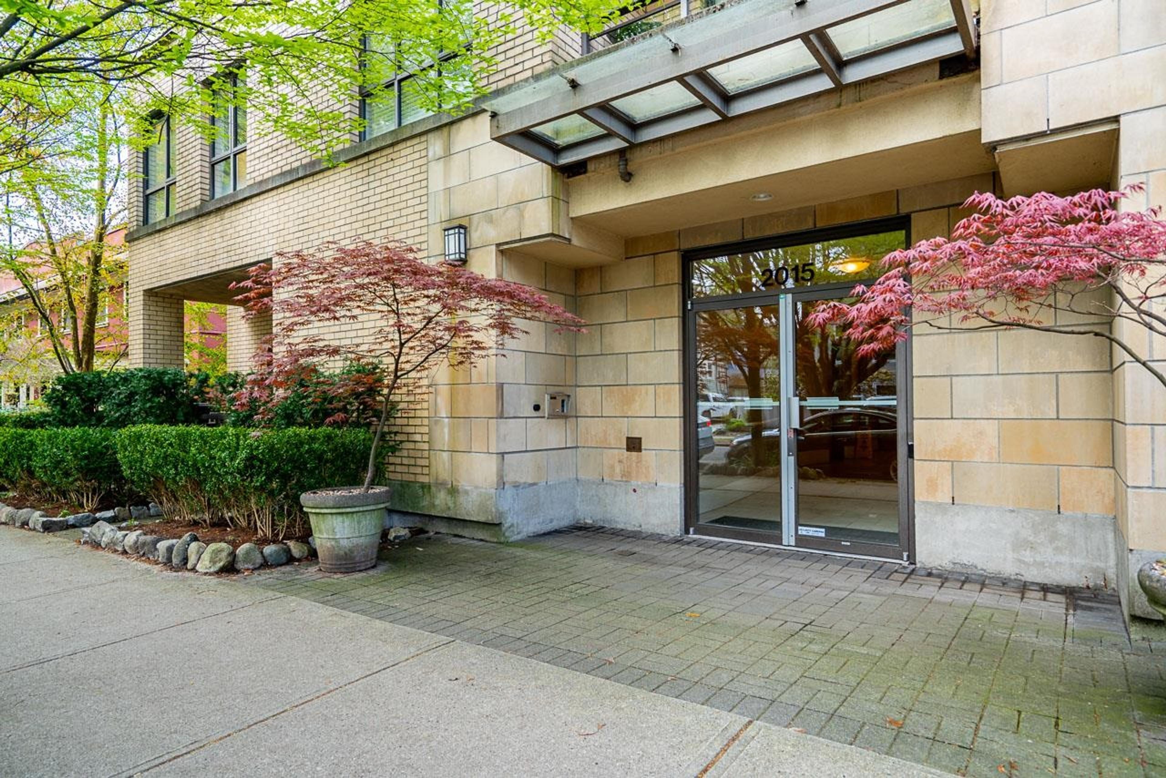 2015 Trafalgar Street, Vancouver - Exteriors - Photo 3