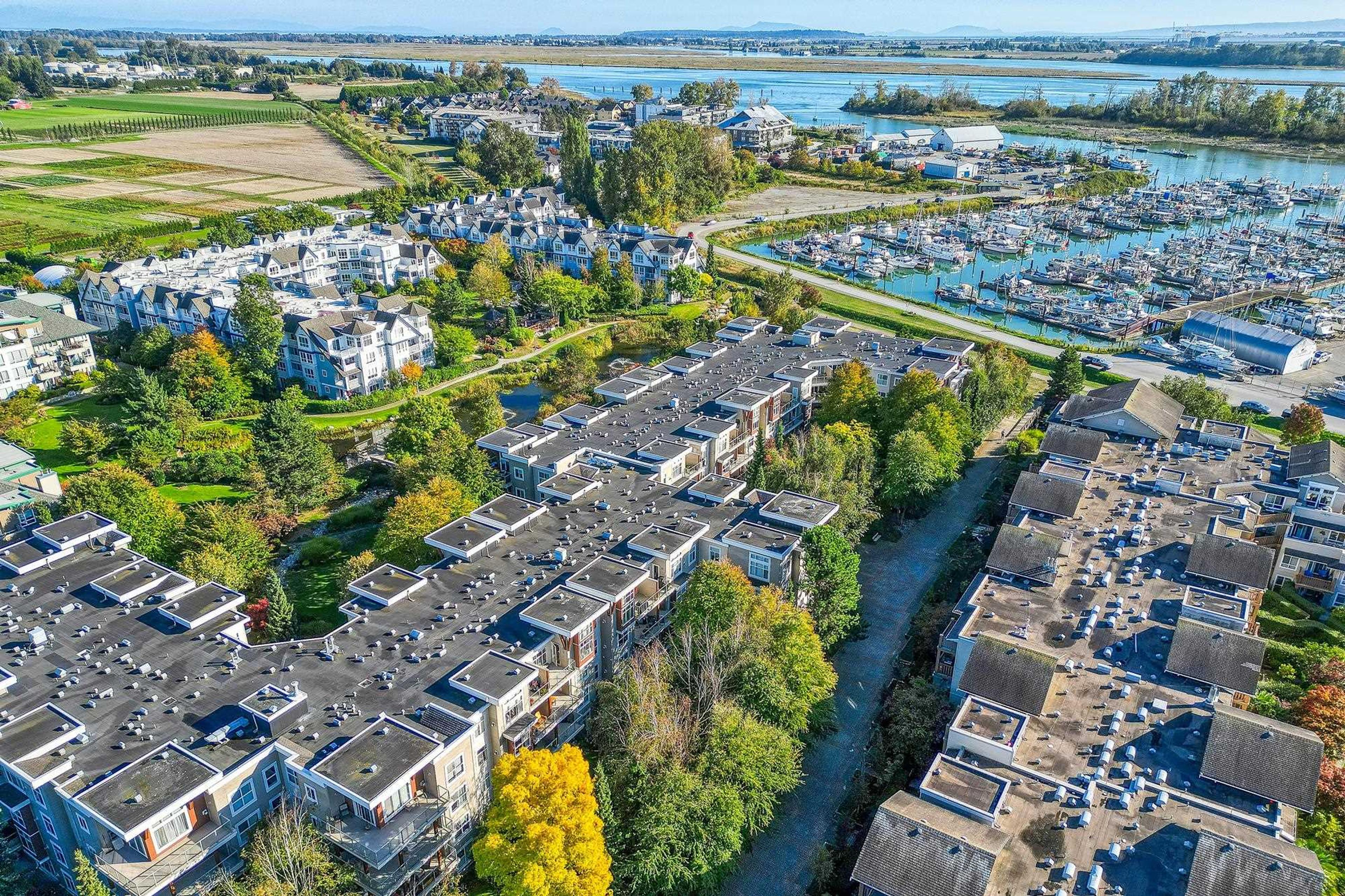 5700 Andrews Road, Richmond - Exteriors - Full Complex View, Drone/Aerial View - Photo 4