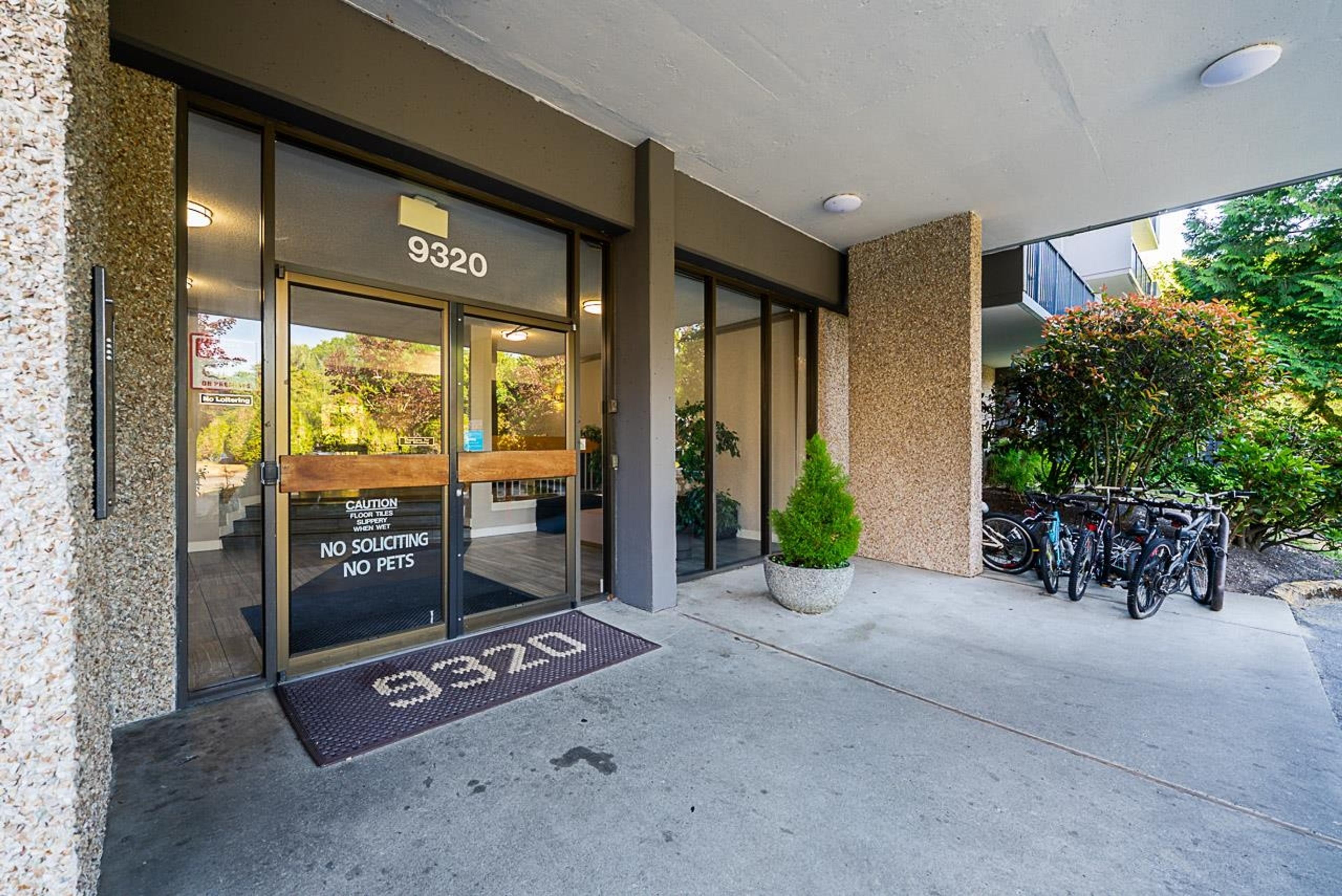 9320 Parksville Drive, Richmond - Exteriors - Photo 2