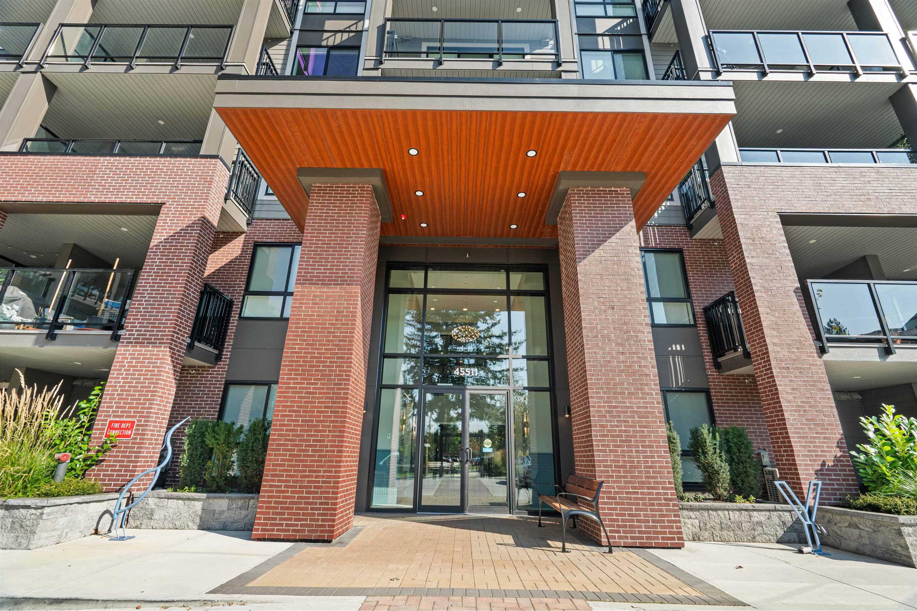 45505 Campus Drive, Chilliwack - Exteriors - Photo 1