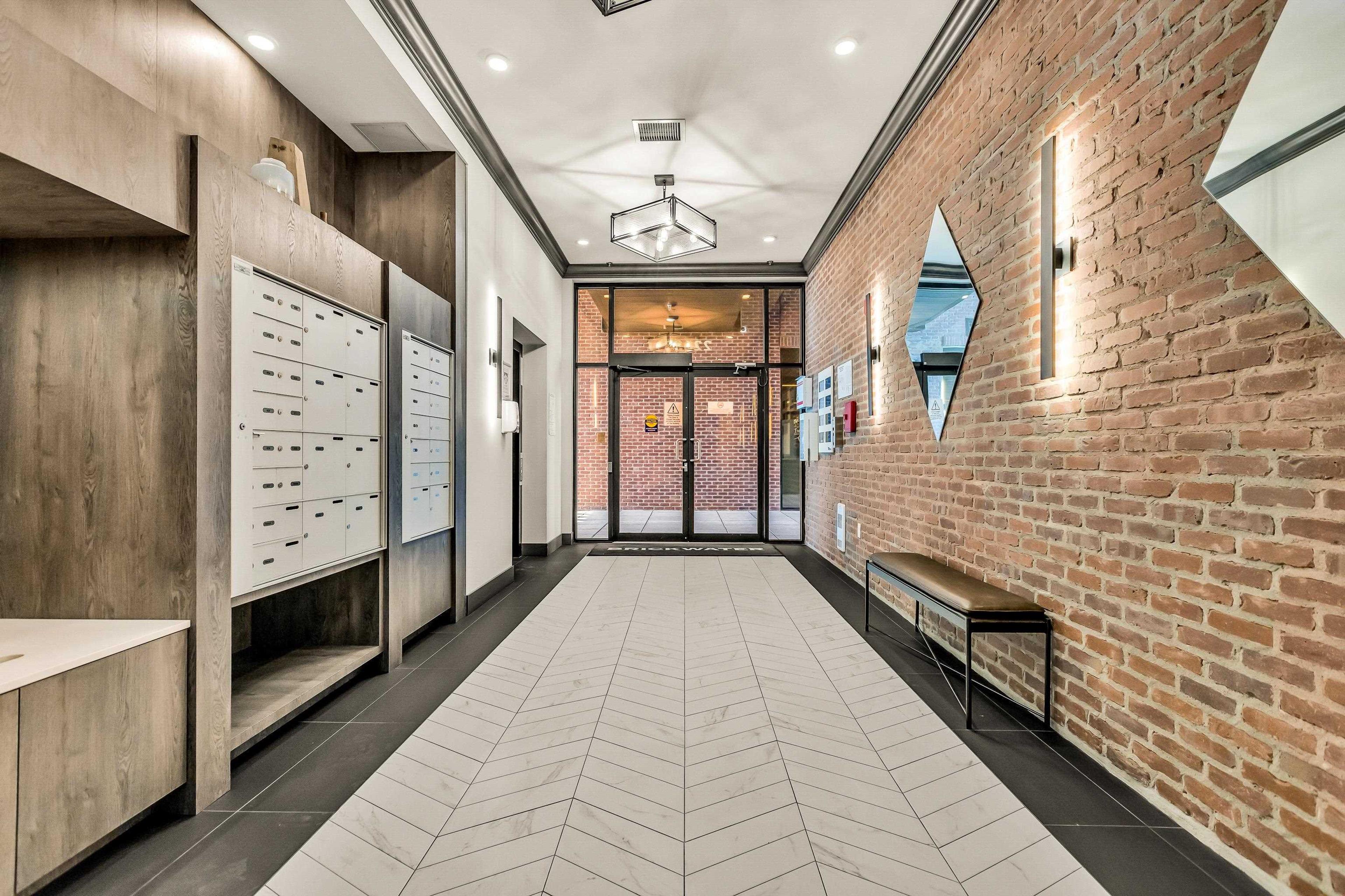 22638 119 Avenue, Maple Ridge - Common Areas - Lobbies / Hallways / Foyers - Photo 2