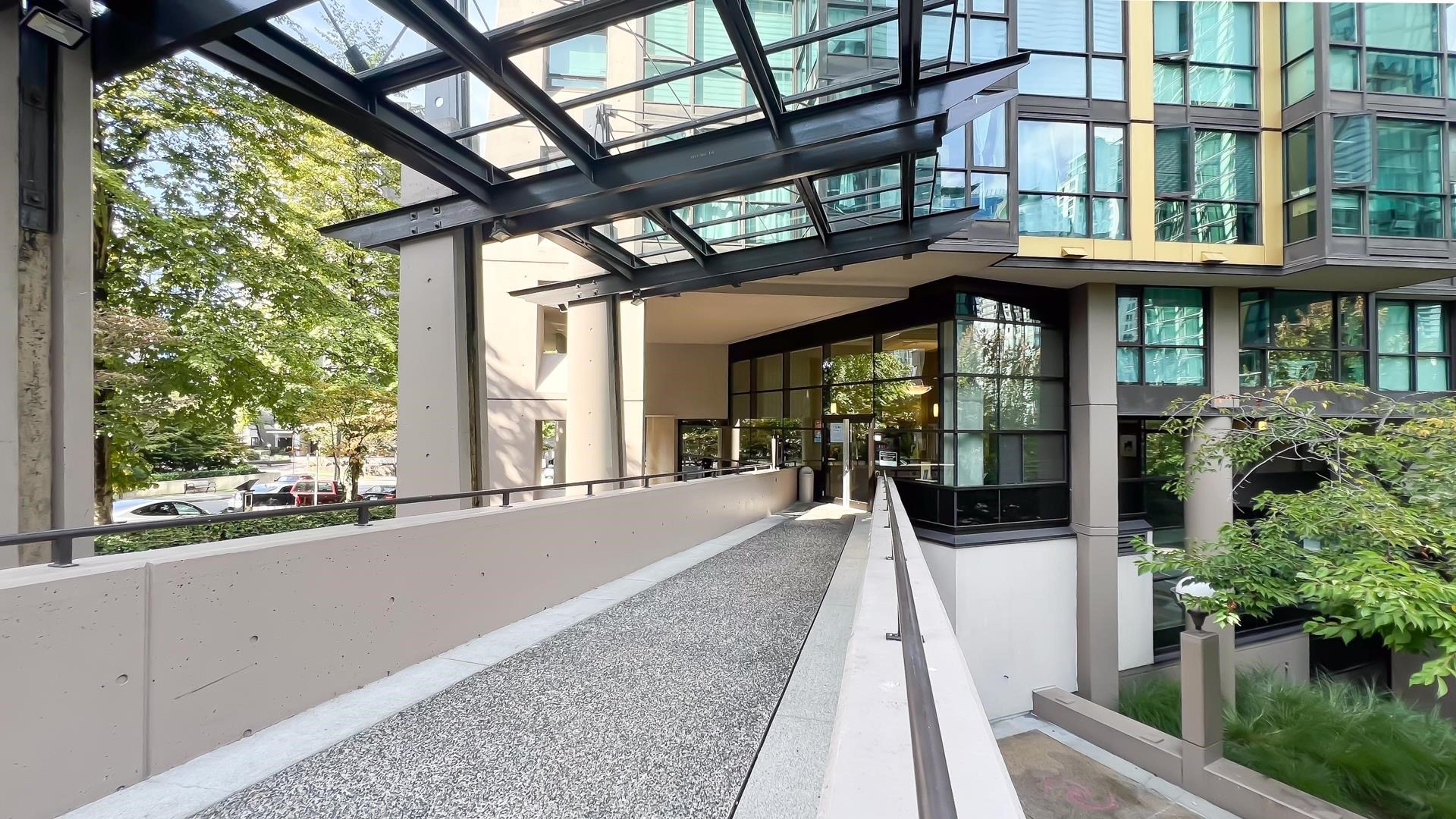 1331 Alberni Street, Vancouver - Exteriors - Photo 1