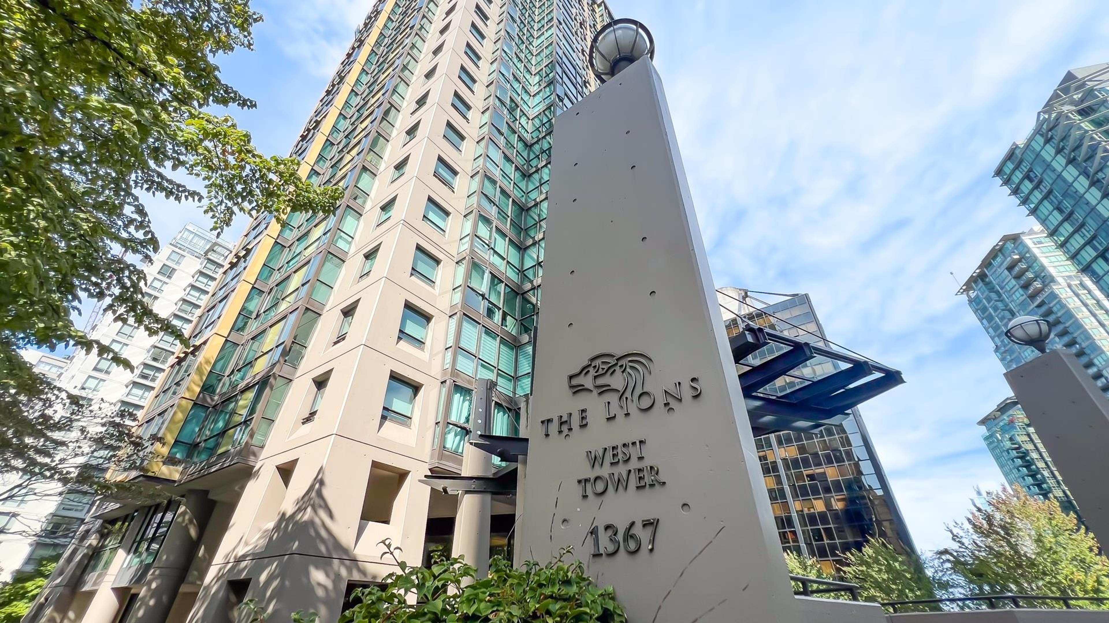 1331 Alberni Street, Vancouver - Exteriors - Photo 4