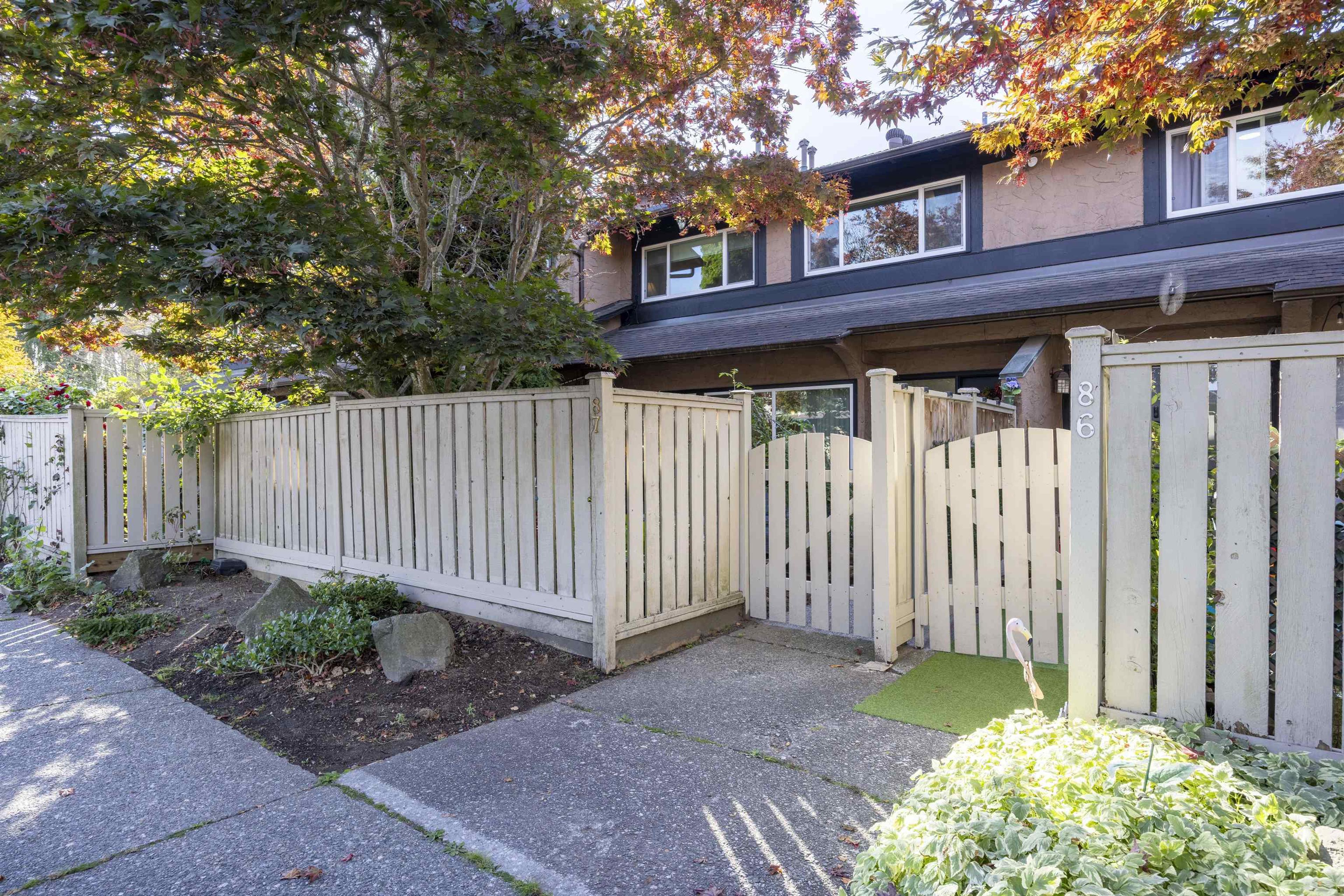 10620 No 4 Road, Richmond - Exteriors - Photo 1