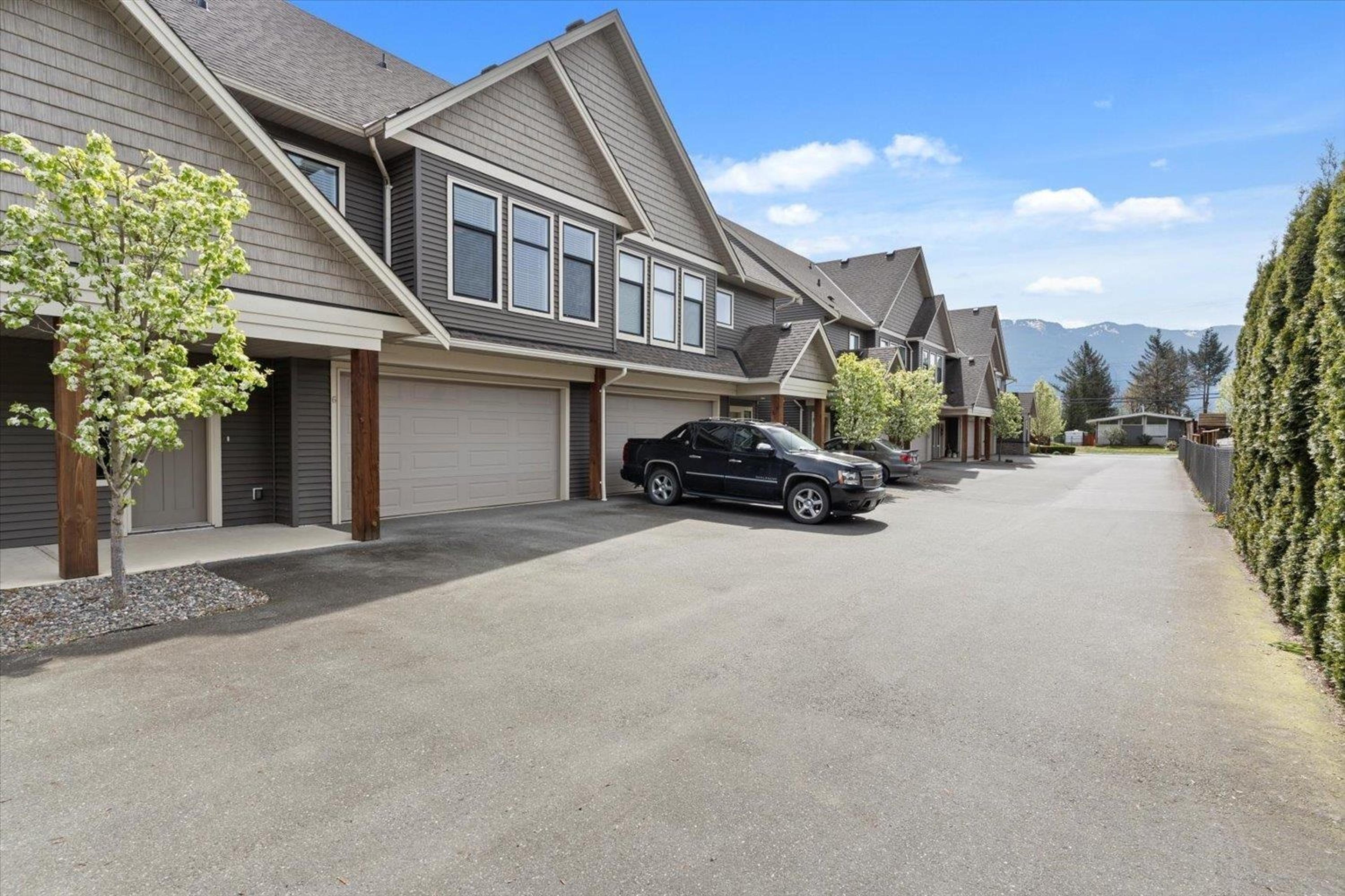 7435 Morrow Road, Agassiz - Exteriors - Full Complex View - Photo 1