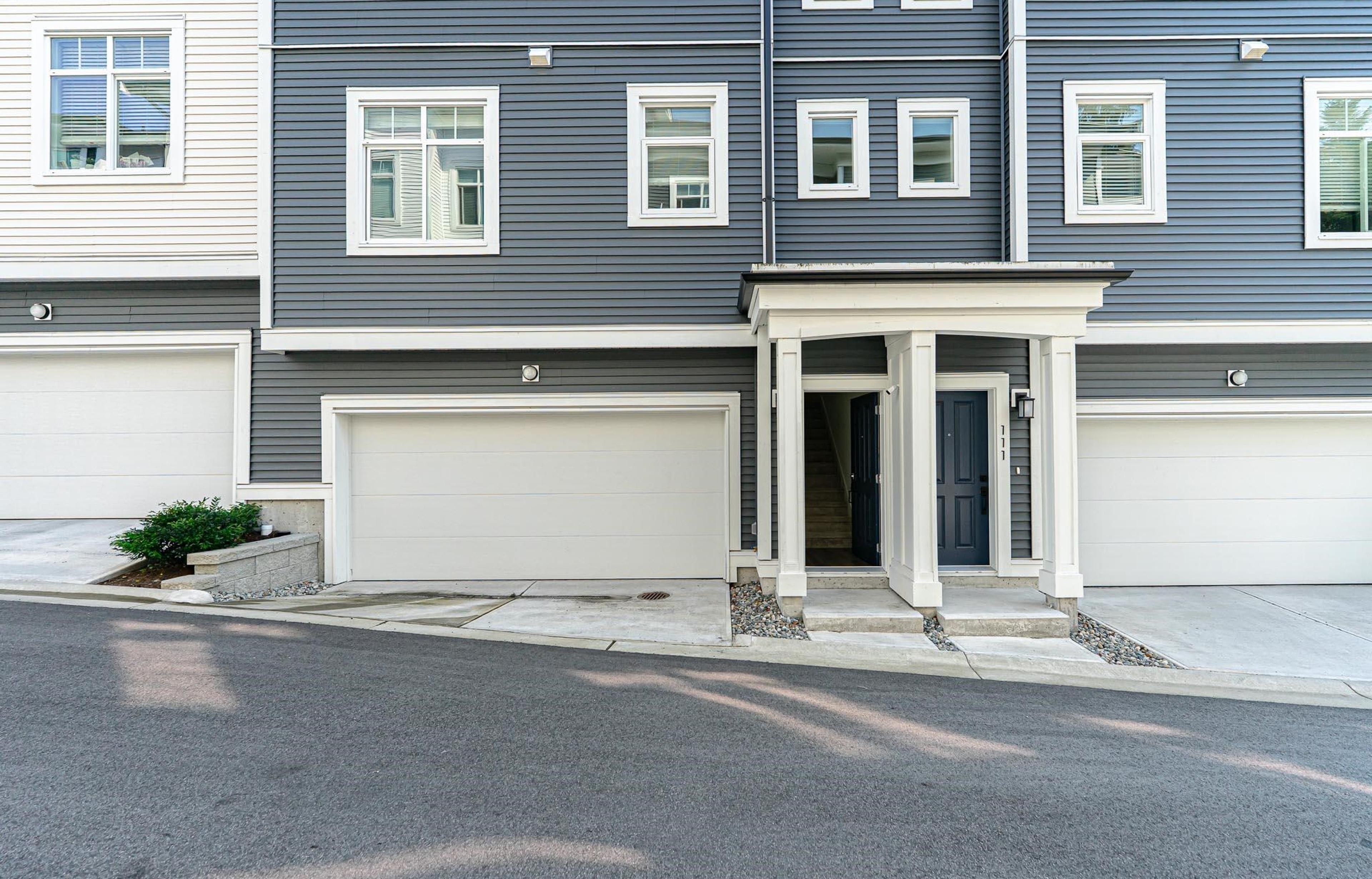 3489 Baycrest Avenue, Coquitlam - Exteriors - Photo 4