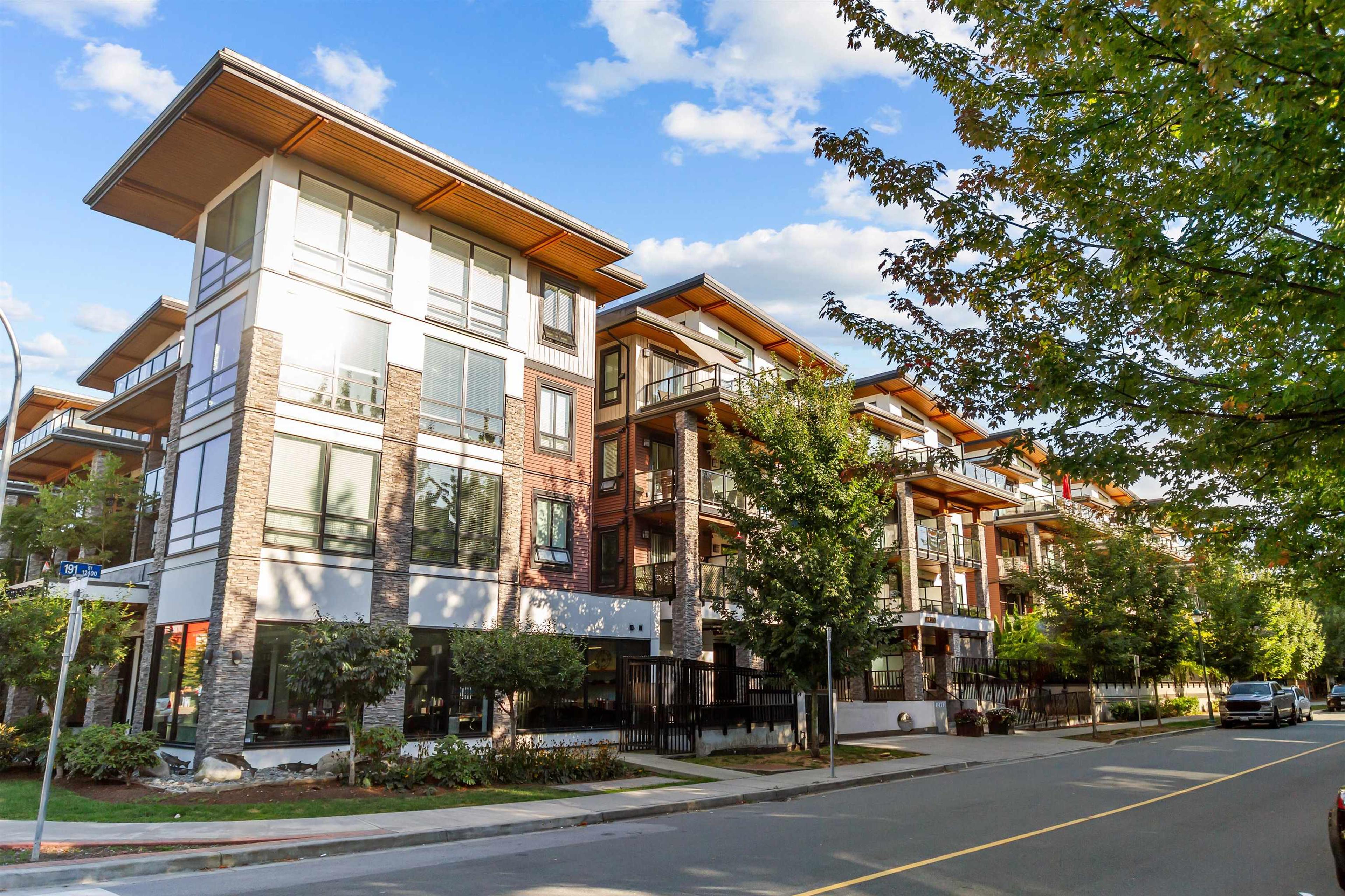 12460 191 Street, Pitt Meadows - Exteriors - Full Complex View - Photo 2