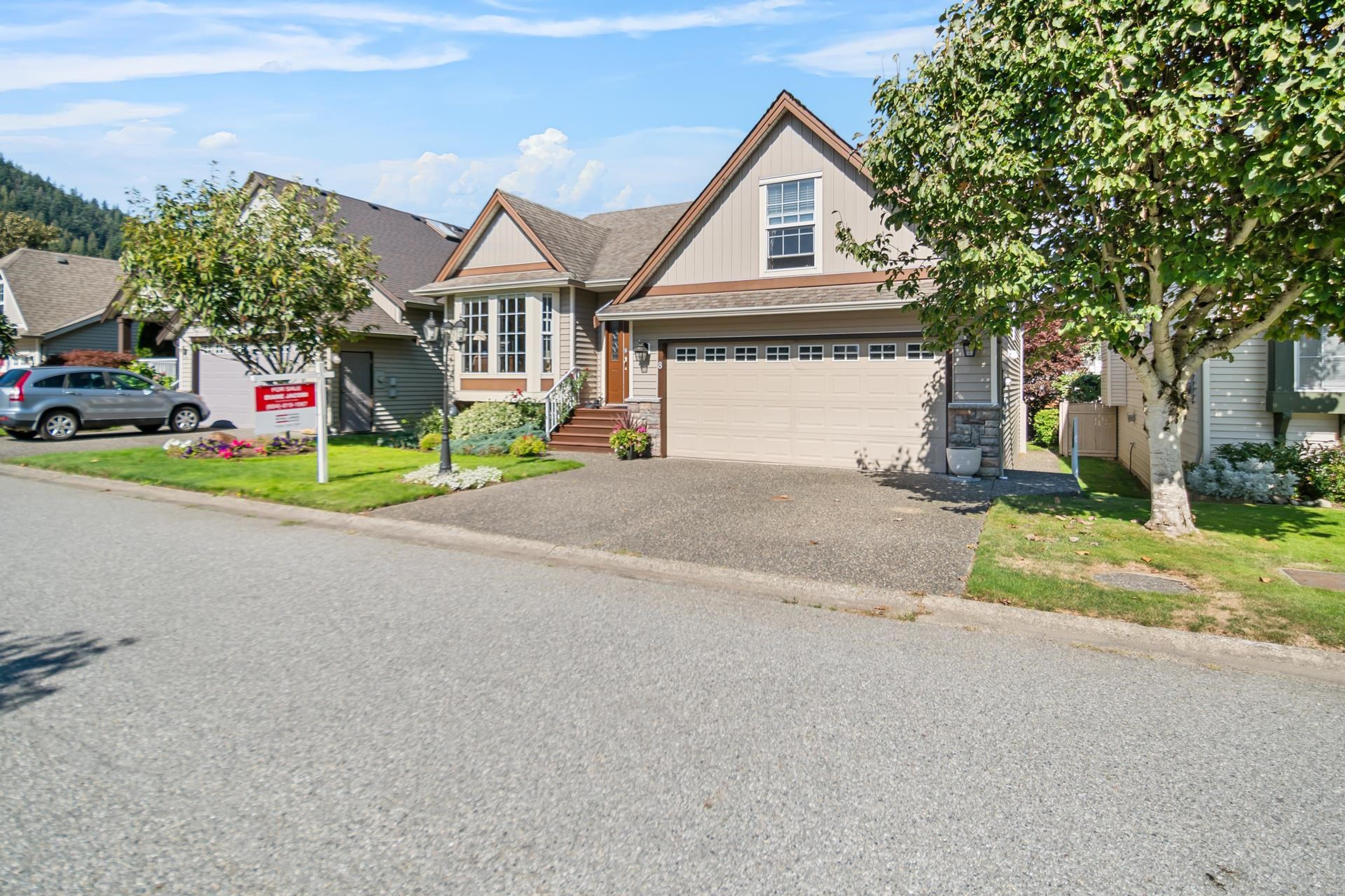 349 Walnut Avenue, Harrison Hot Springs - Exteriors - Photo 3