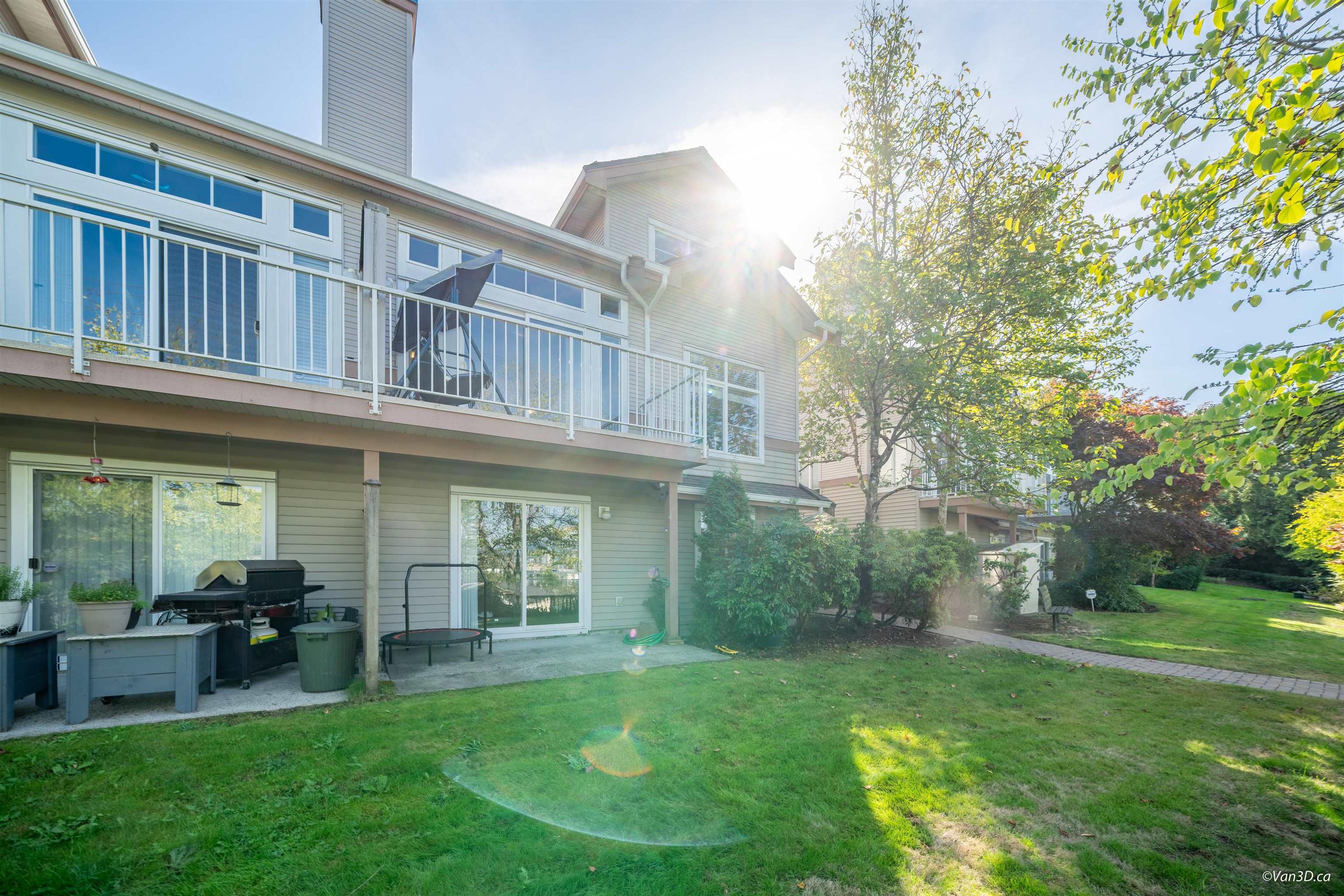 11860 River Road, Surrey - Exteriors - Photo 3