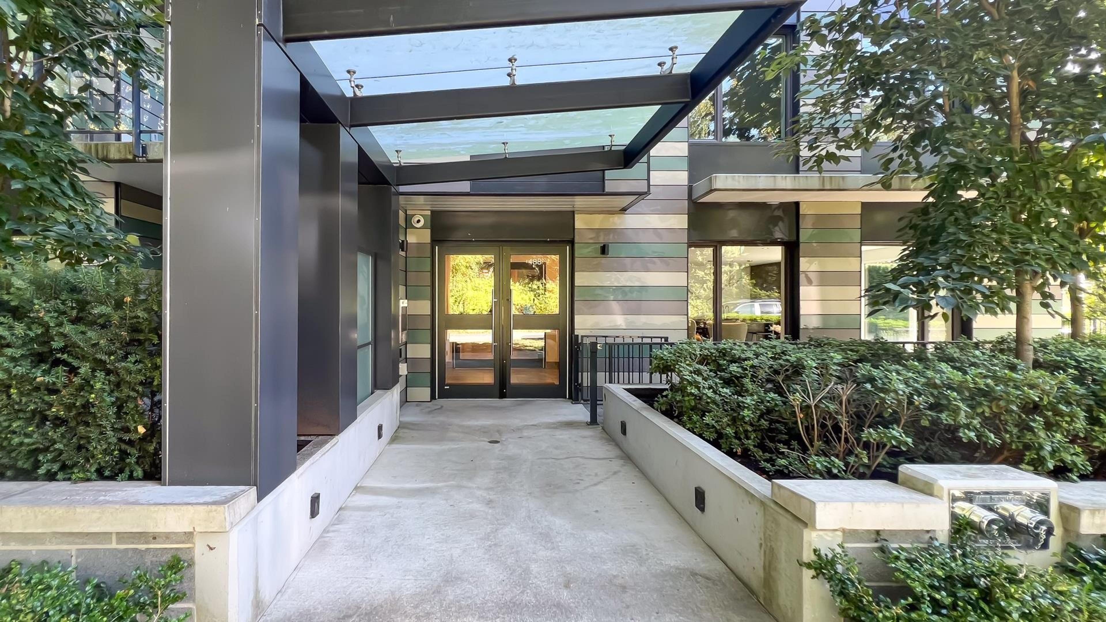 488 W 58th Avenue, Vancouver - Exteriors - Photo 1