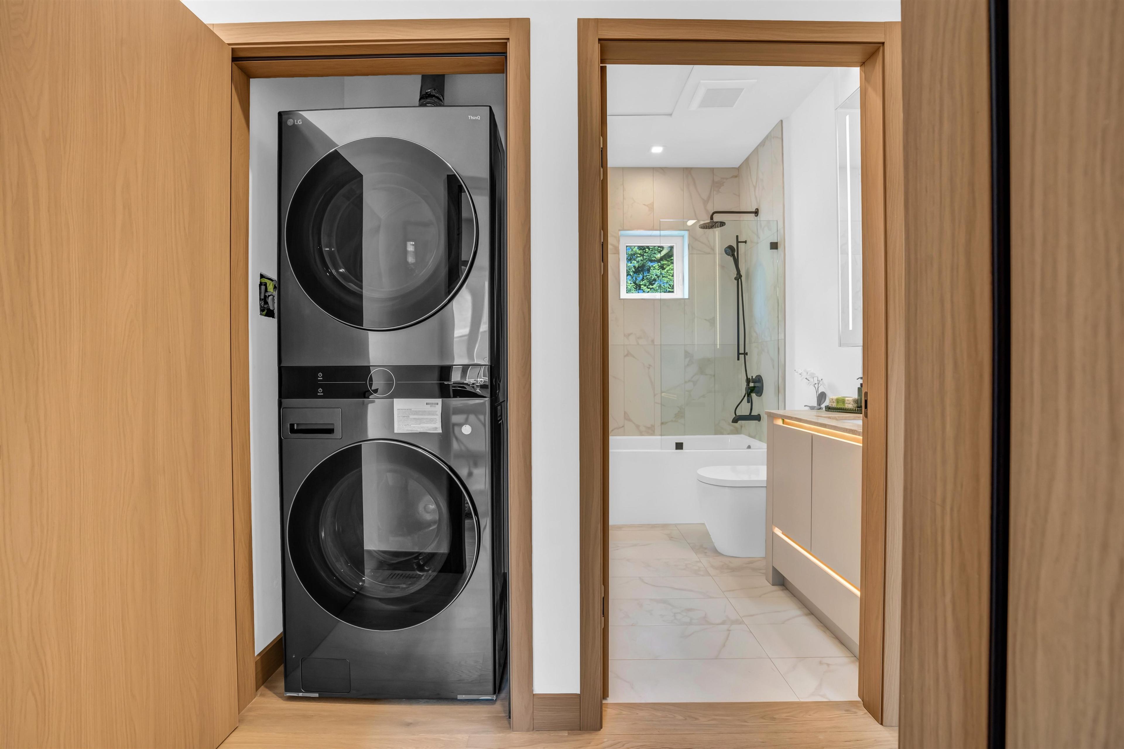 4027 W 33rd Avenue, West Vancouver - Exteriors - Drone/Aerial View - Photo 2