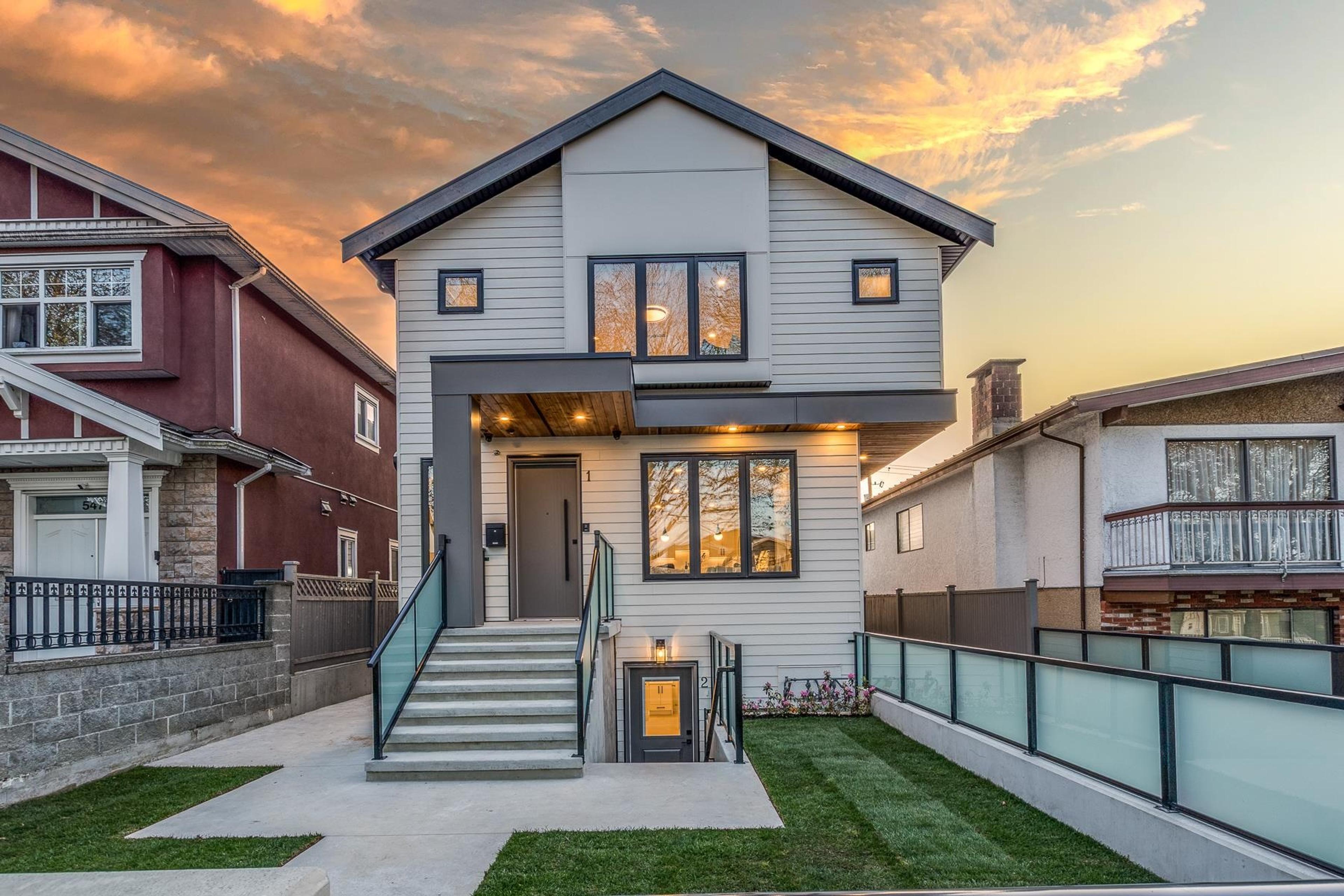 5459 Rhodes Street, Vancouver - Exteriors - Photo 4