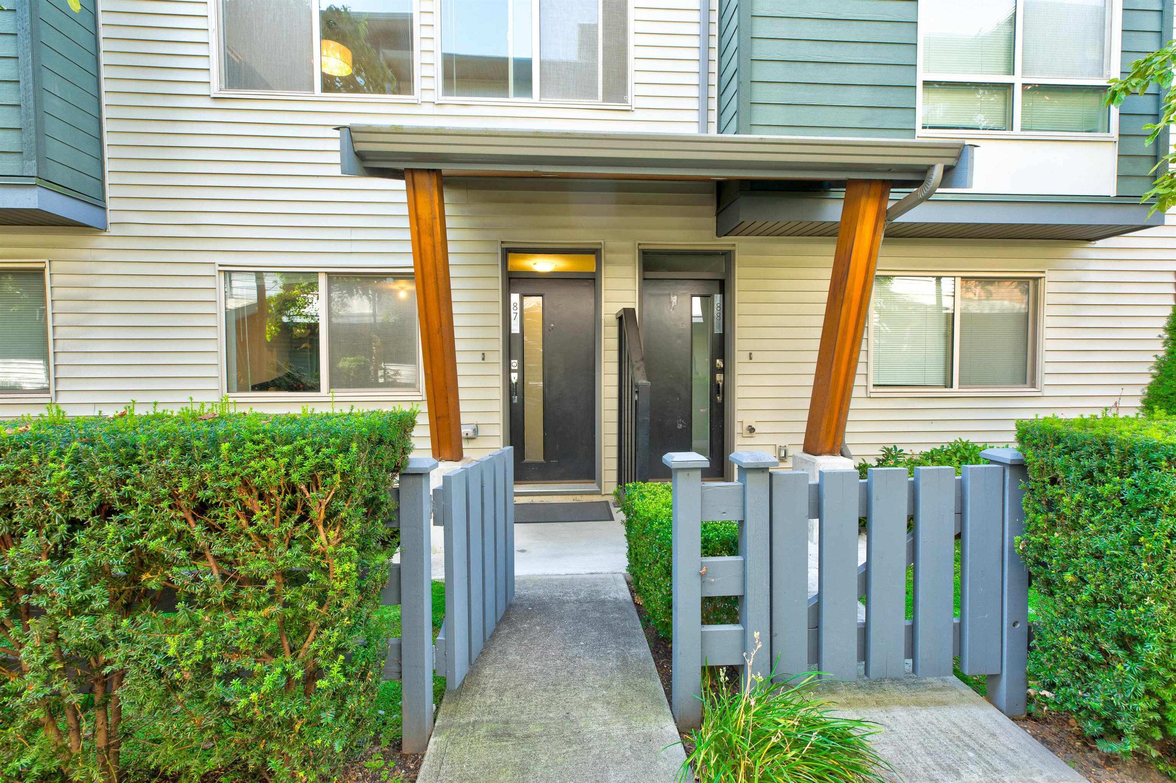 8473 163 Street, Surrey - Exteriors - Photo 3