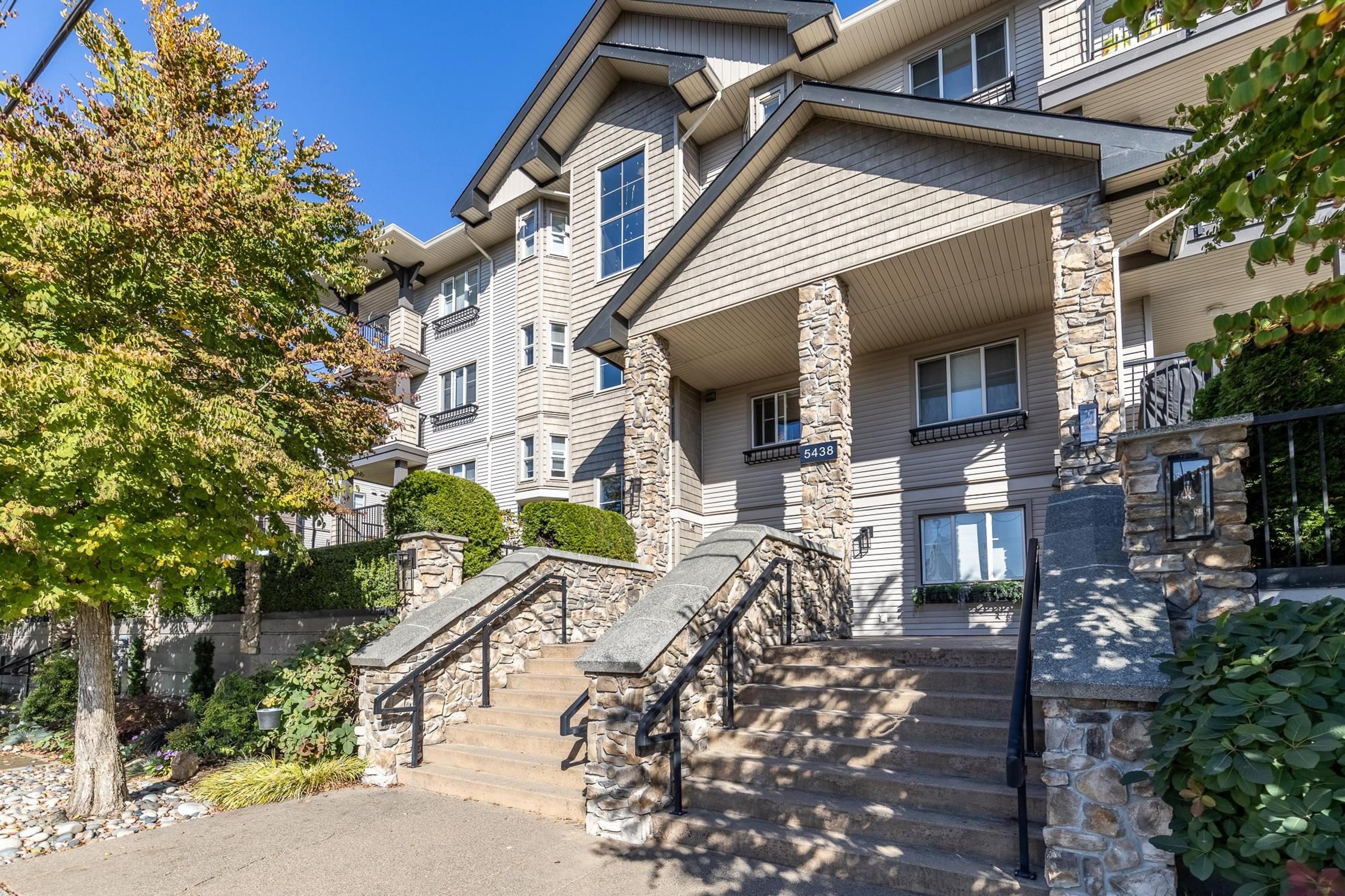 5438 198 Street, Langley - Exteriors - Photo 3