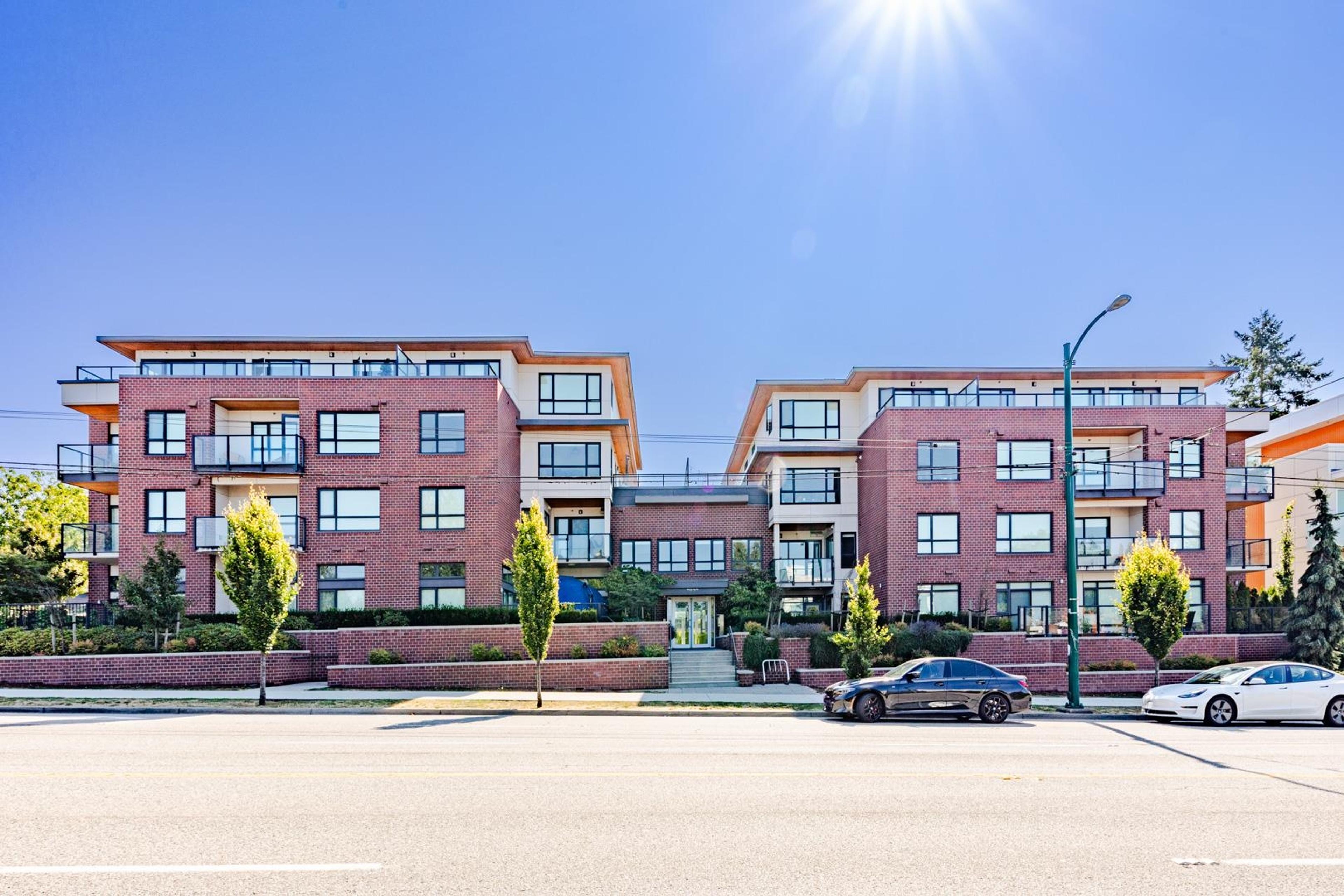 7828 Granville Street, Vancouver - Exteriors - Full Complex View - Photo 3