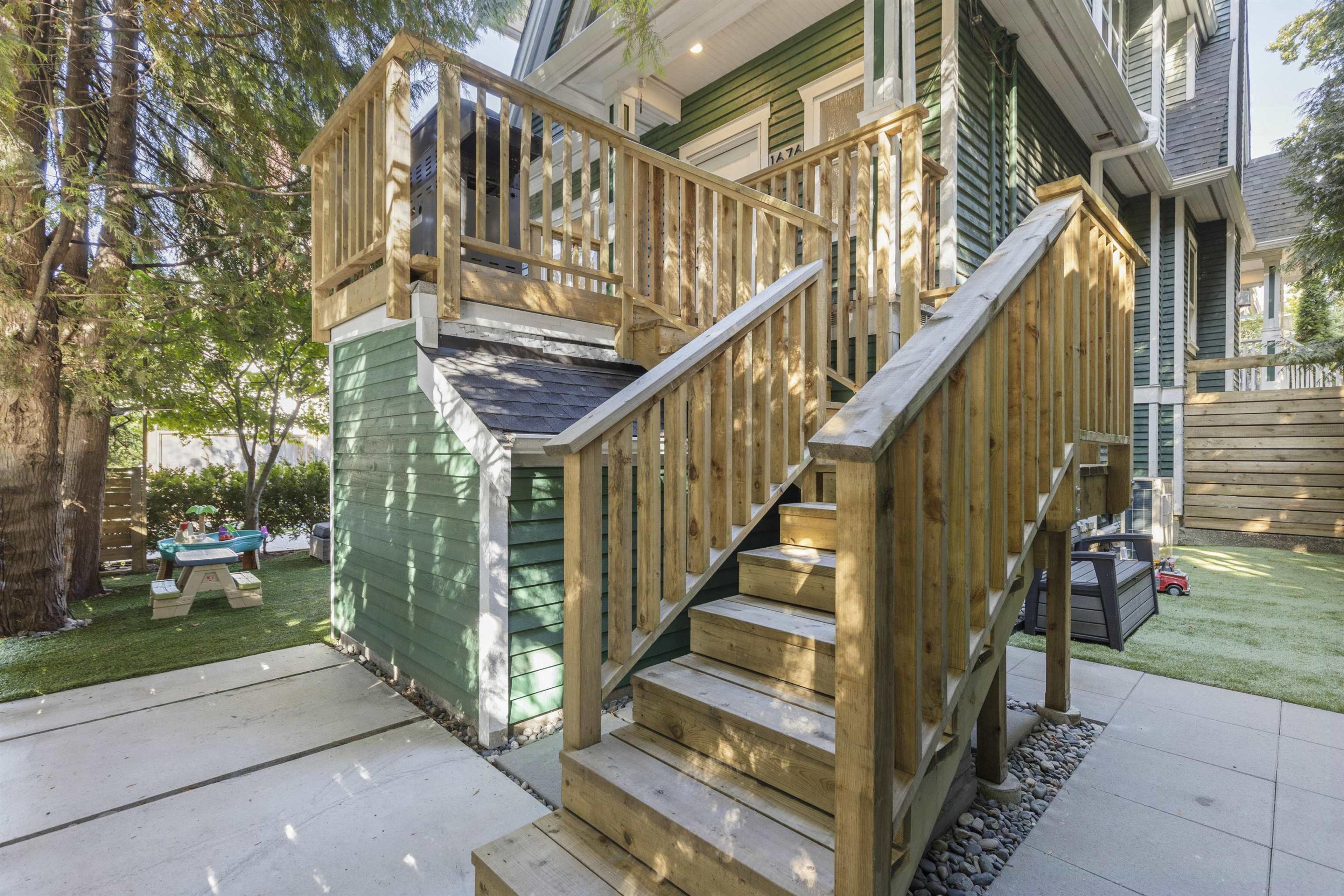 1676 Victoria Drive, Vancouver - Exteriors - Photo 2