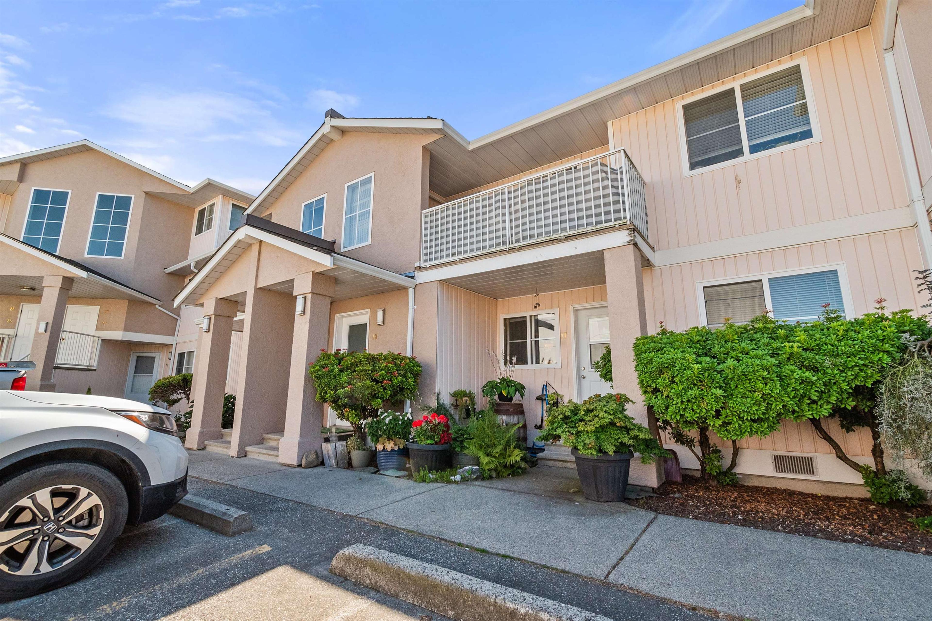 5915 Vedder Road, Chilliwack - Exteriors - Photo 5