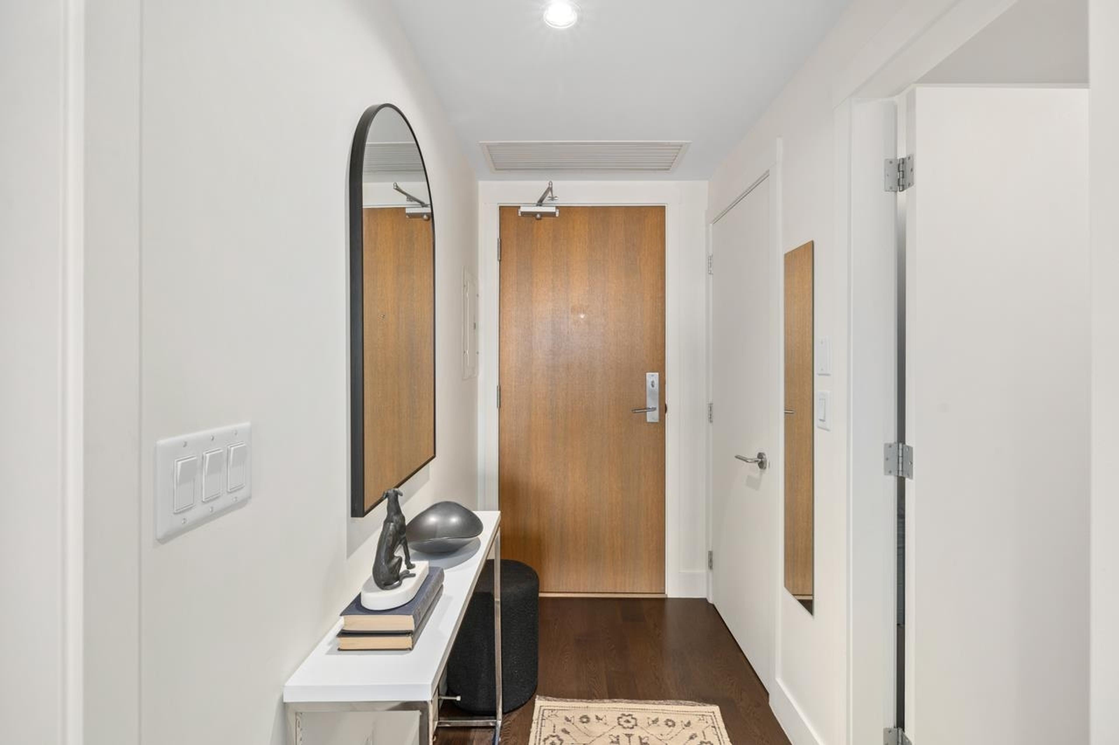 1473 Johnston Road, White Rock - Exteriors - Photo 2