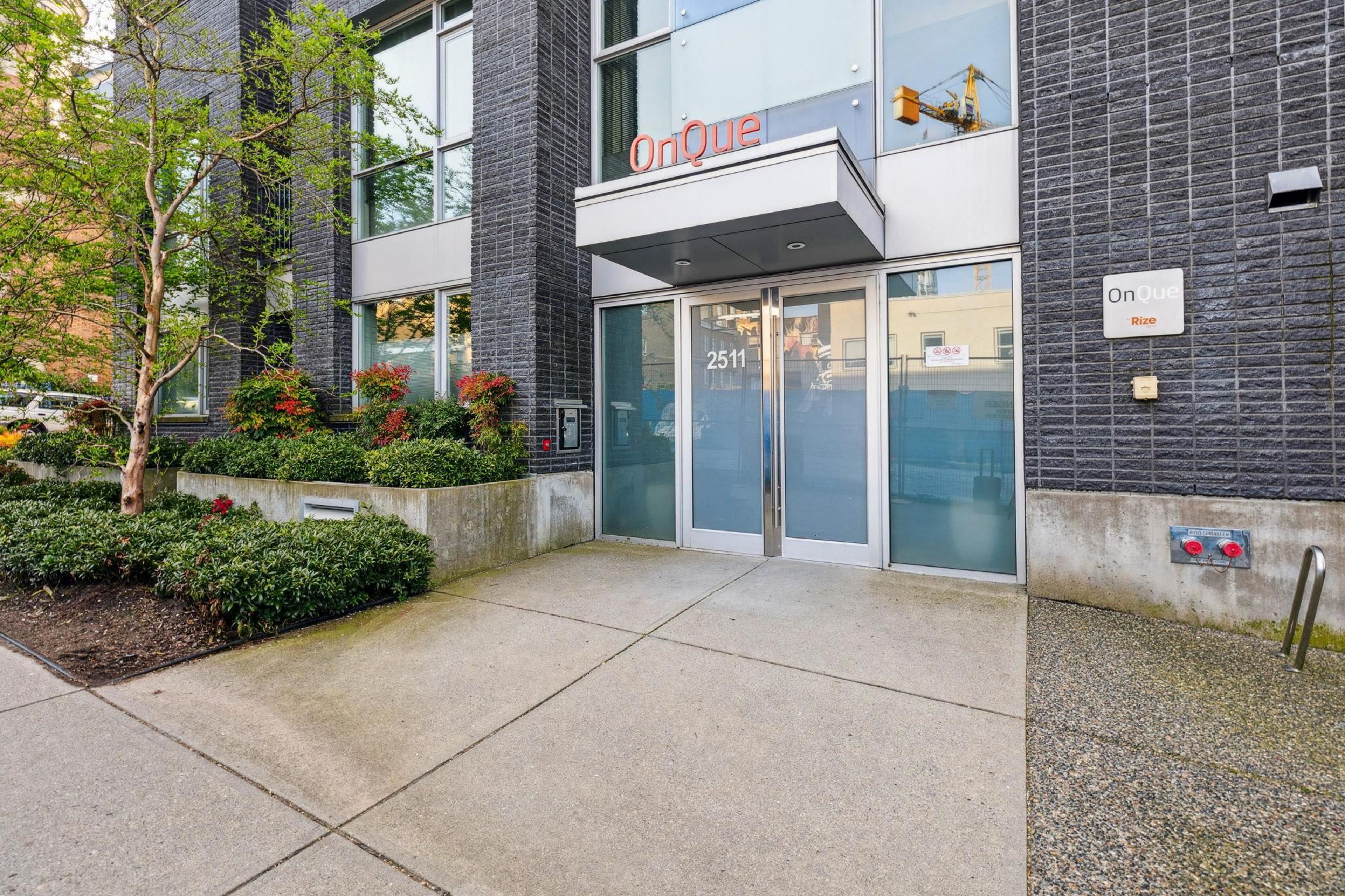 2511 Quebec Street, Vancouver - Exteriors - Photo 1