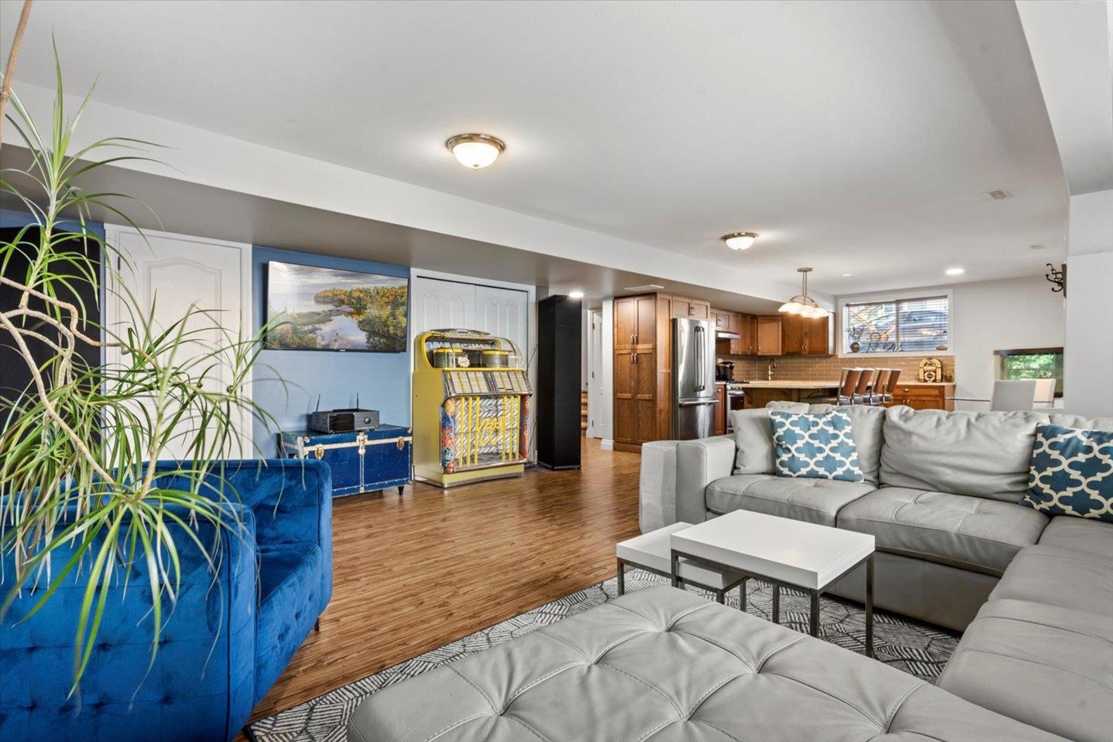 #21 46745 HUDSON ROAD - Image 24
