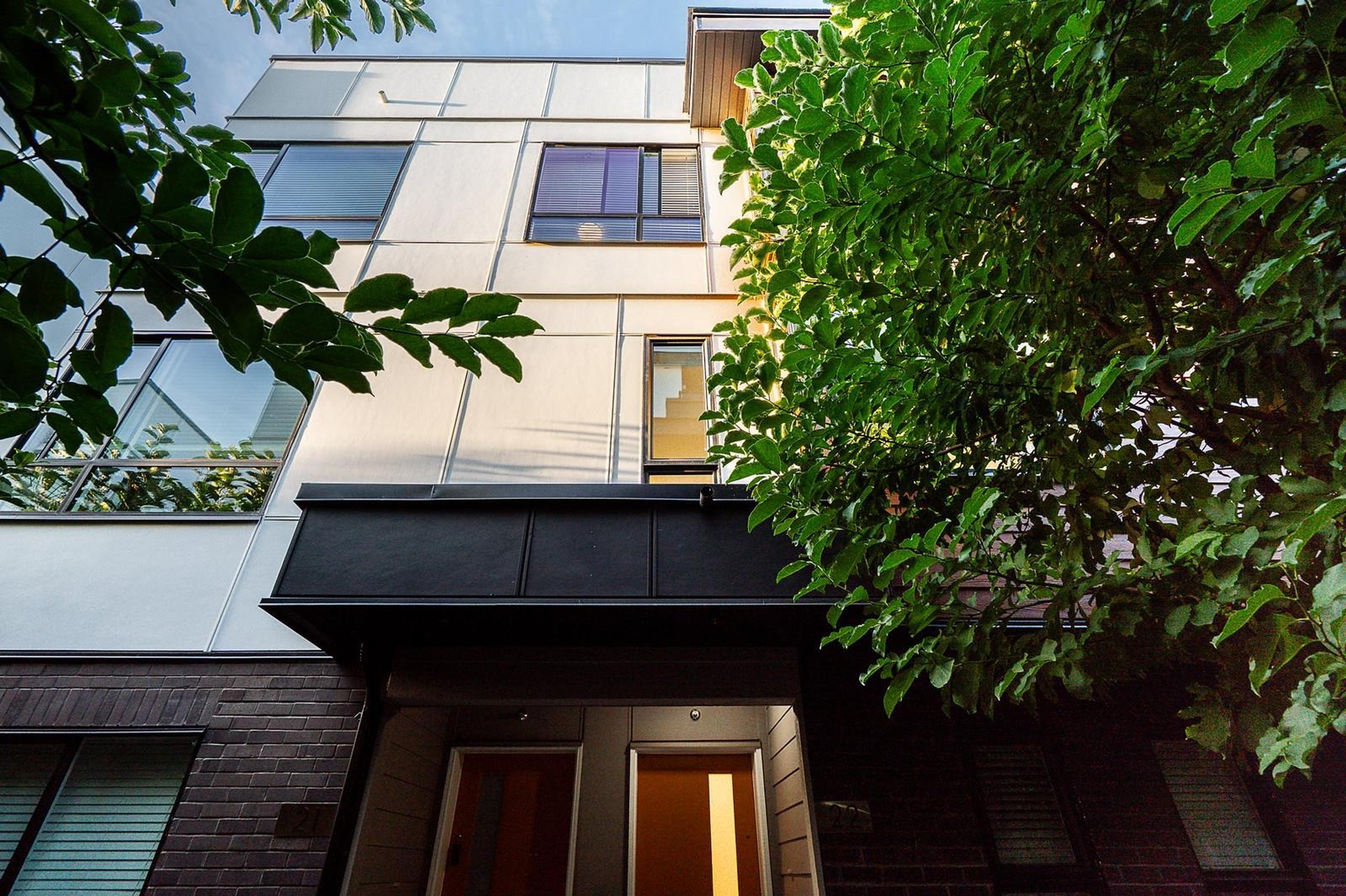 19749 55 Avenue, Langley - Exteriors - Photo 4