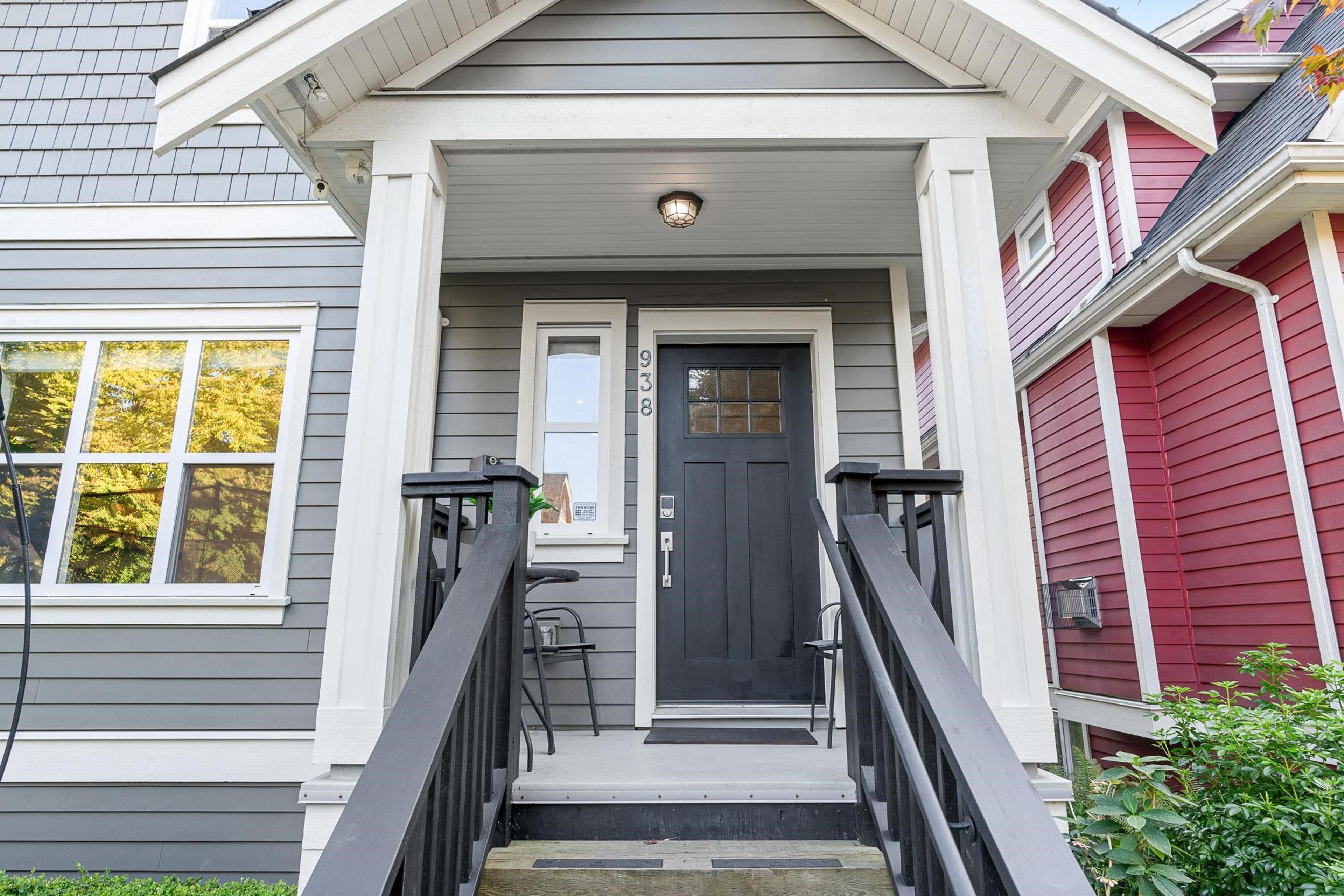 938 E 20th Avenue, Vancouver - Exteriors - Photo 2