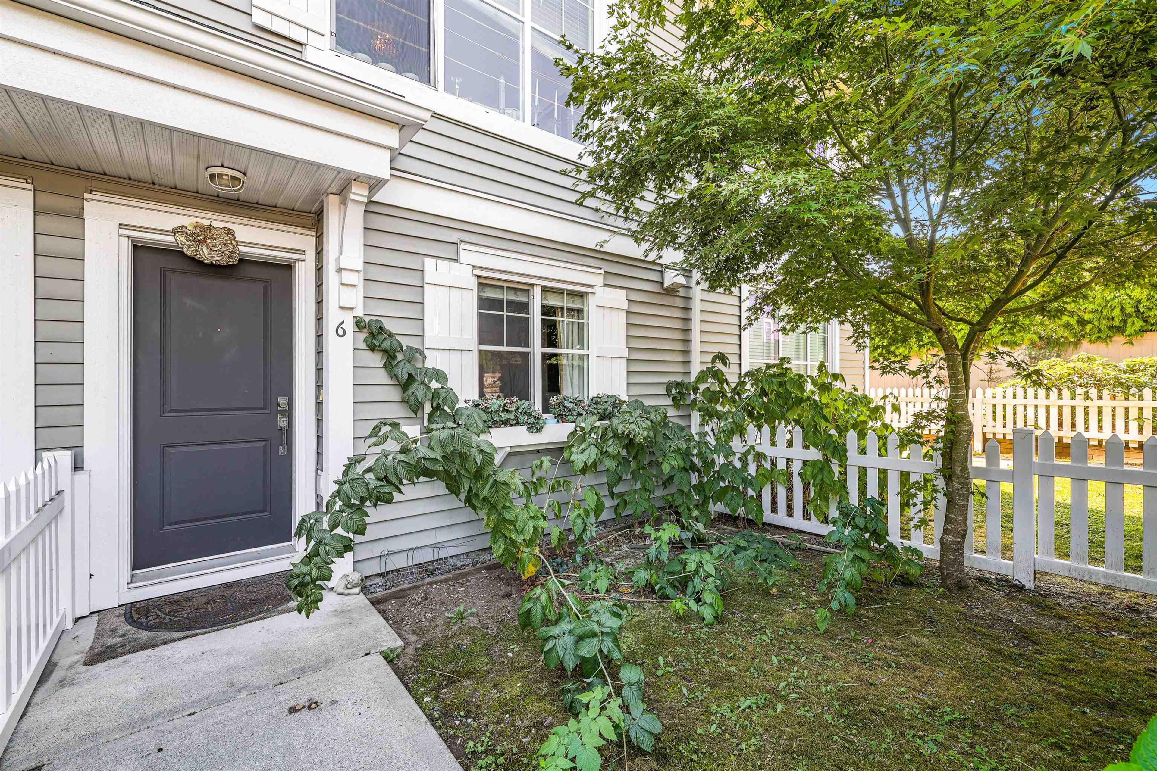 16228 16 Avenue, Surrey - Exteriors - Photo 6