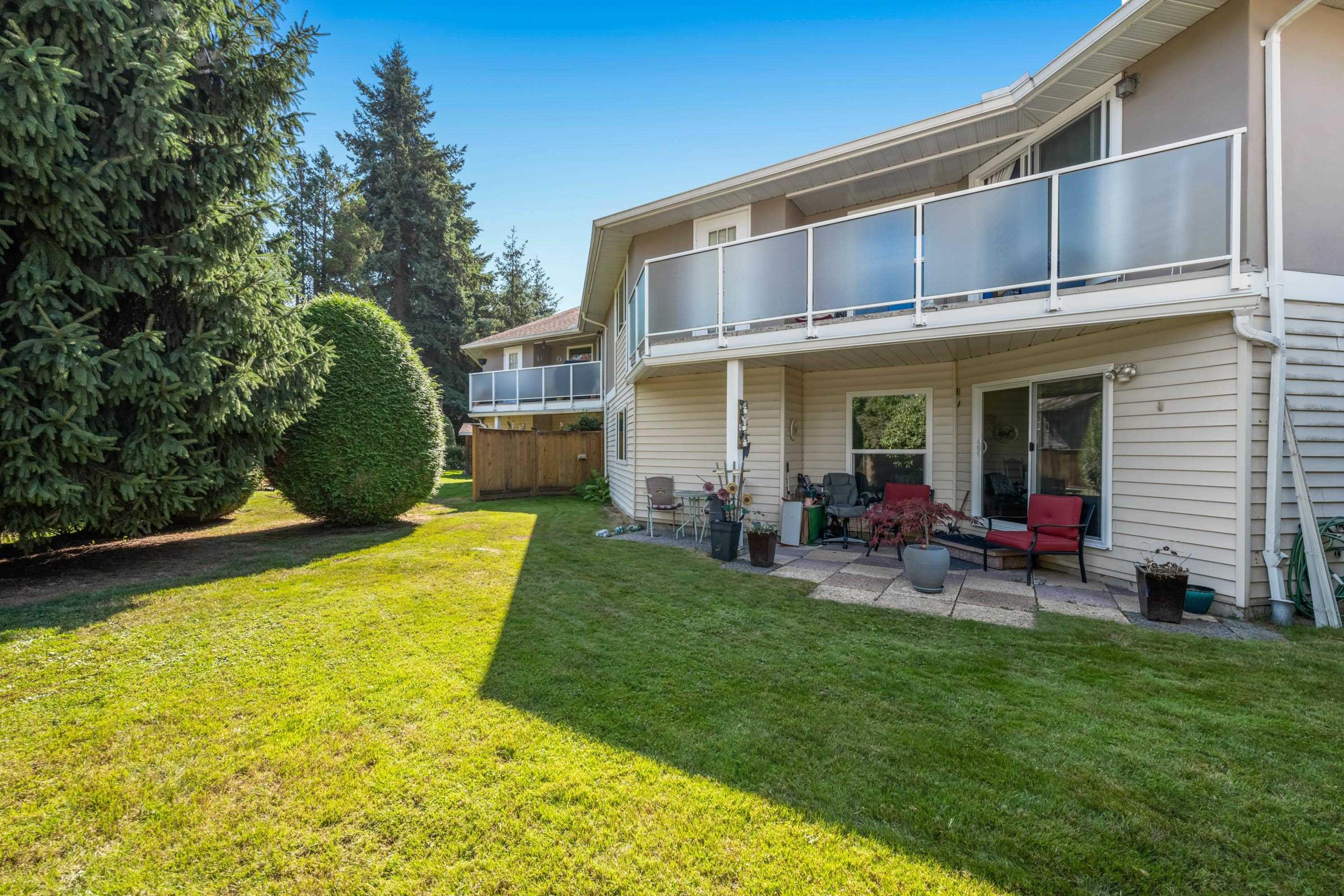 9910 148 Street, Surrey - Exteriors - Photo 6