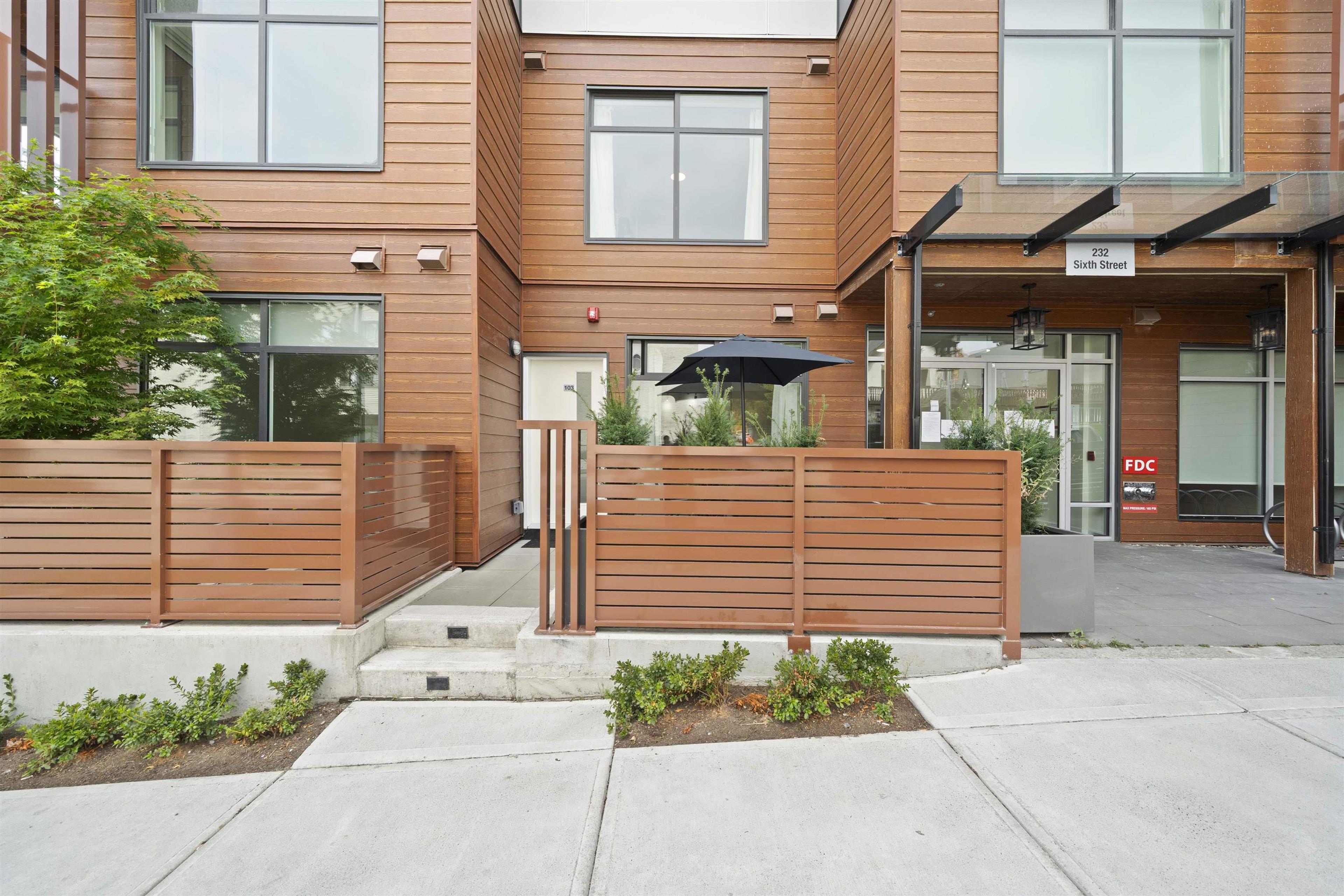 232 Sixth Street, New Westminster - Exteriors - Full Complex View - Photo 2